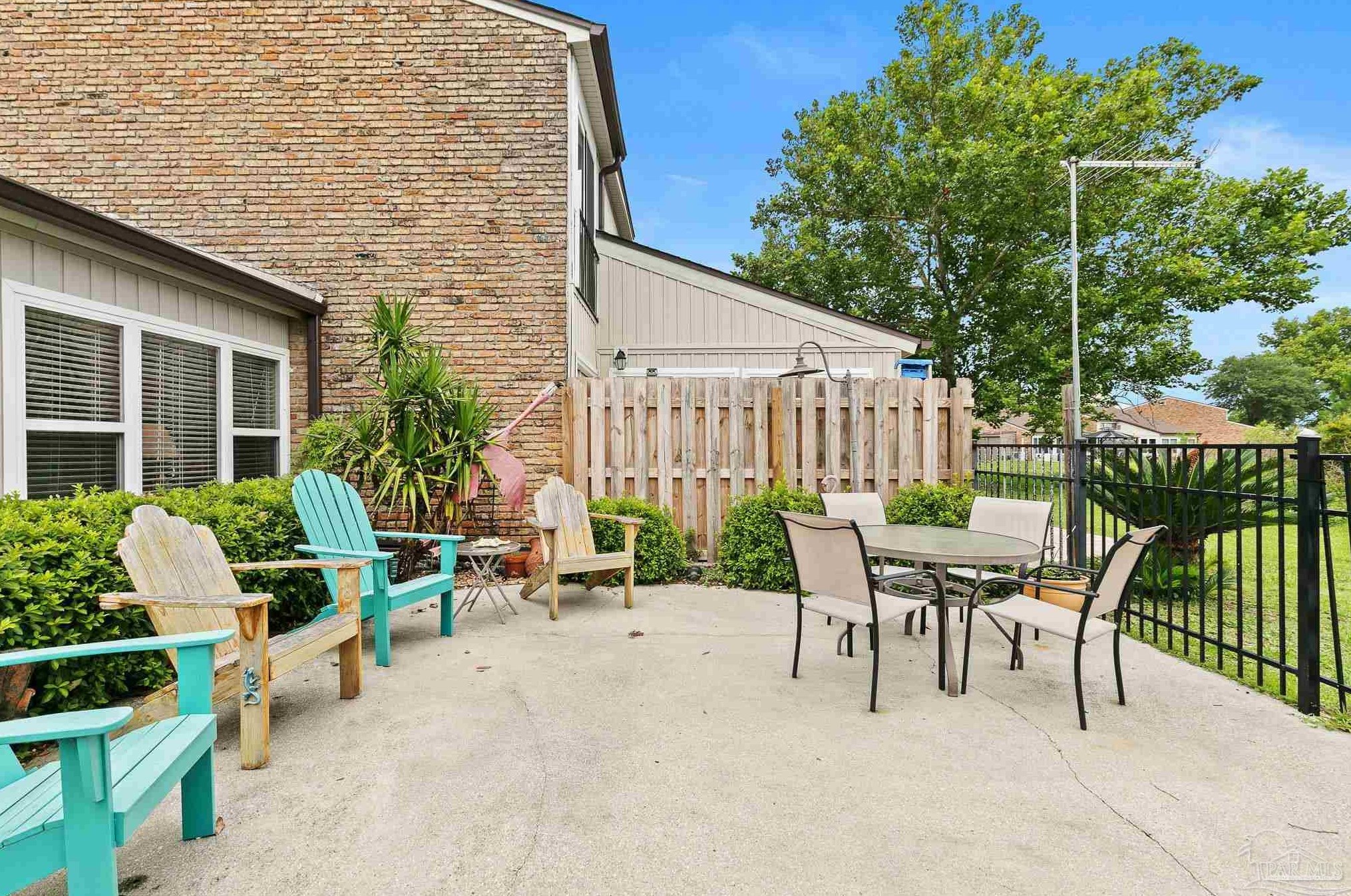 4810 Huron Dr, Pensacola FL  32507-8739 exterior