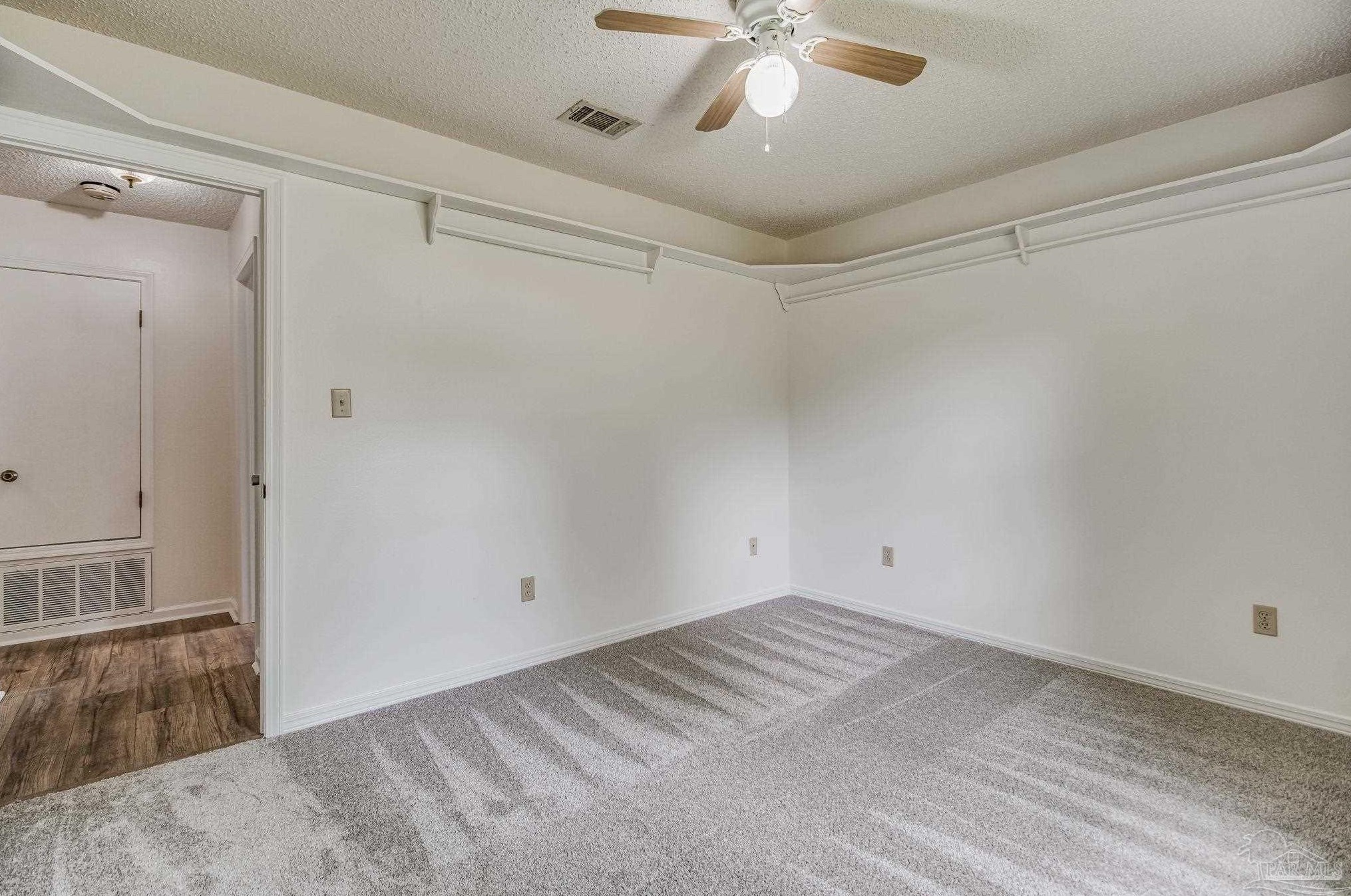 658 Cedar Blf Dr, Pensacola FL 32506-6229 exterior