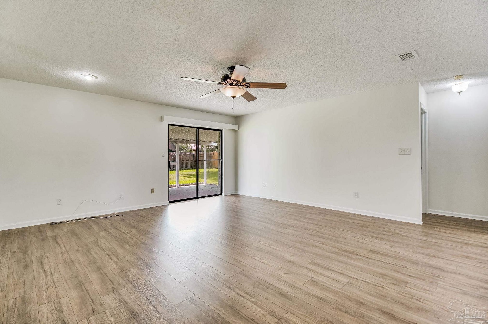 658 Cedar Blf Dr, Pensacola FL 32506-6229 exterior