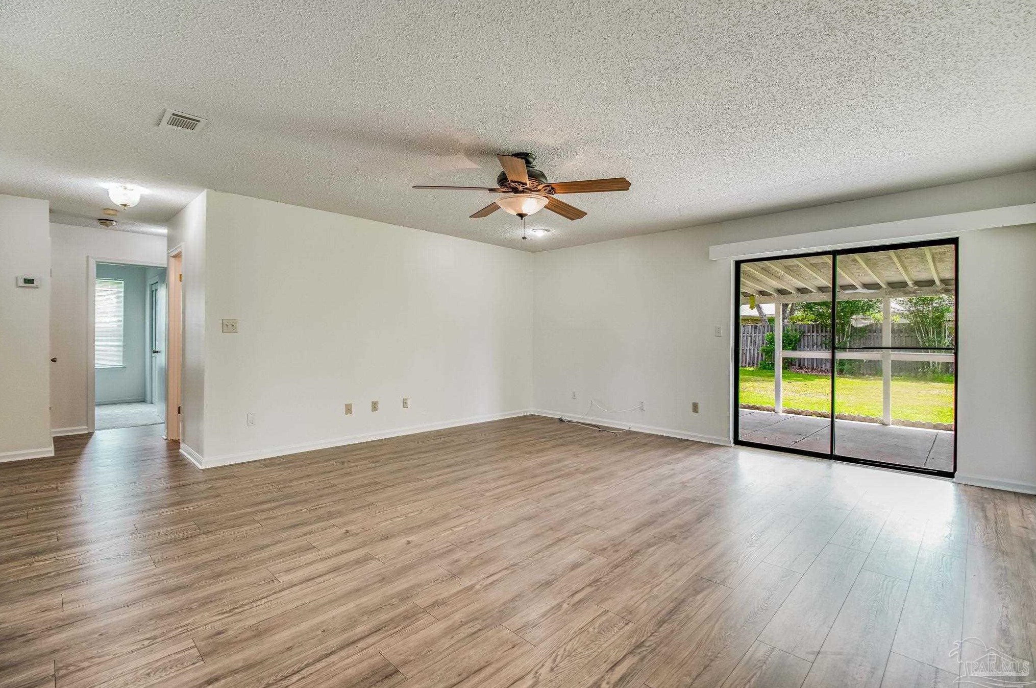 658 Cedar Blf Dr, Pensacola FL 32506-6229 exterior