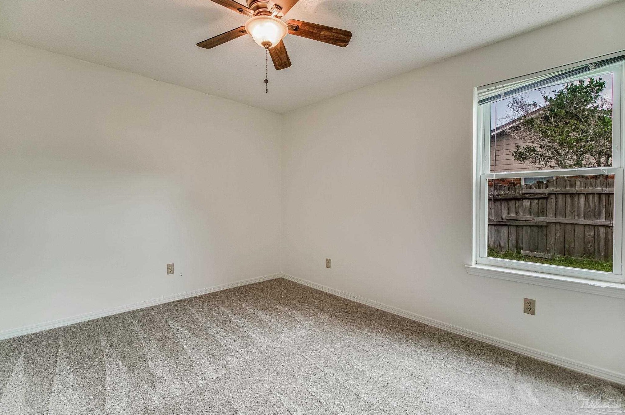 658 Cedar Blf Dr, Pensacola FL 32506-6229 exterior