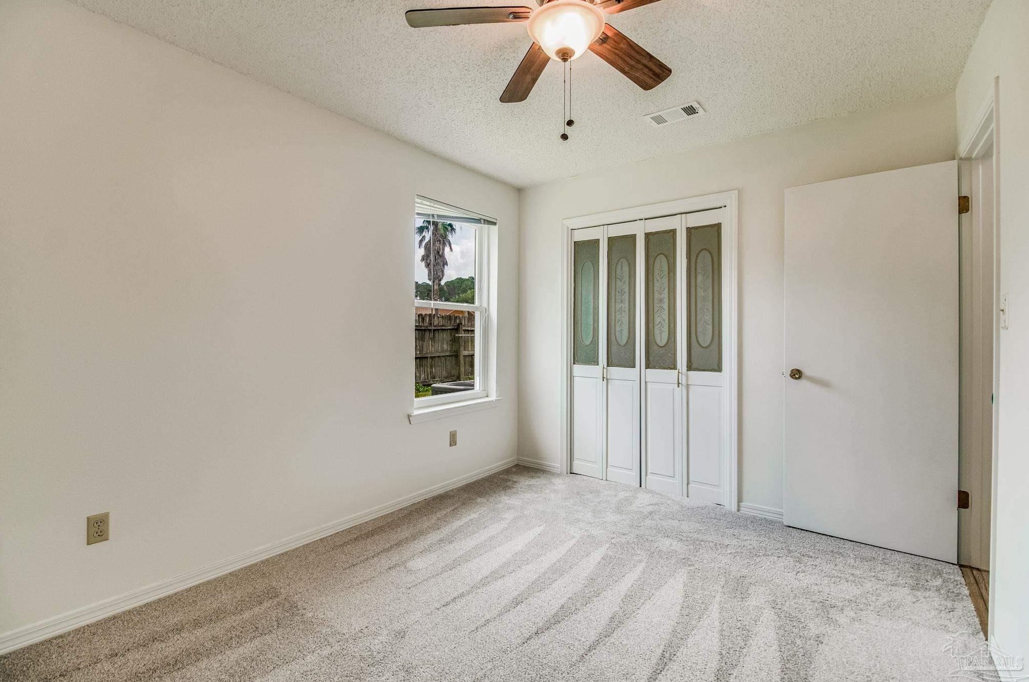 658 Cedar Blf Dr, Pensacola FL 32506-6229 exterior