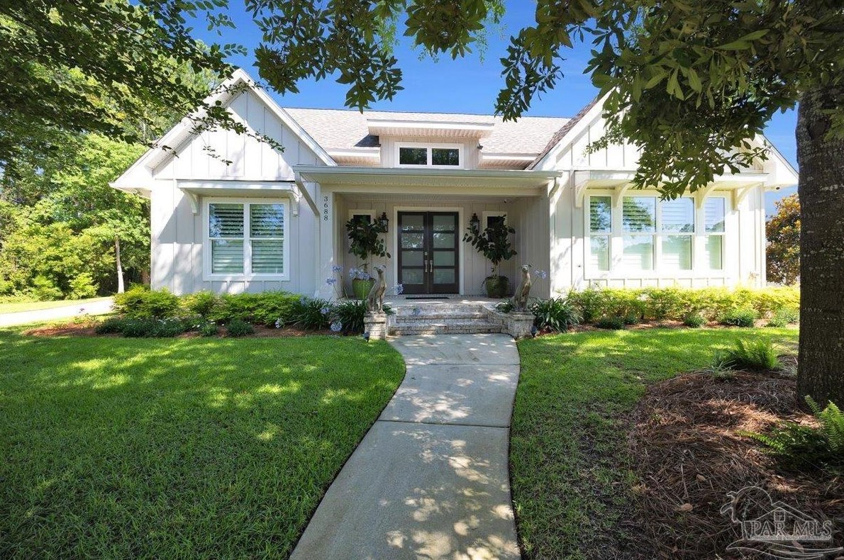 3688 Laverne Dr, Milton, FL 32571-6866