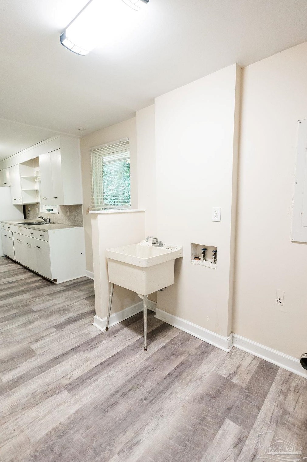 3051 Logan Dr, Pensacola FL 32503-6930 exterior