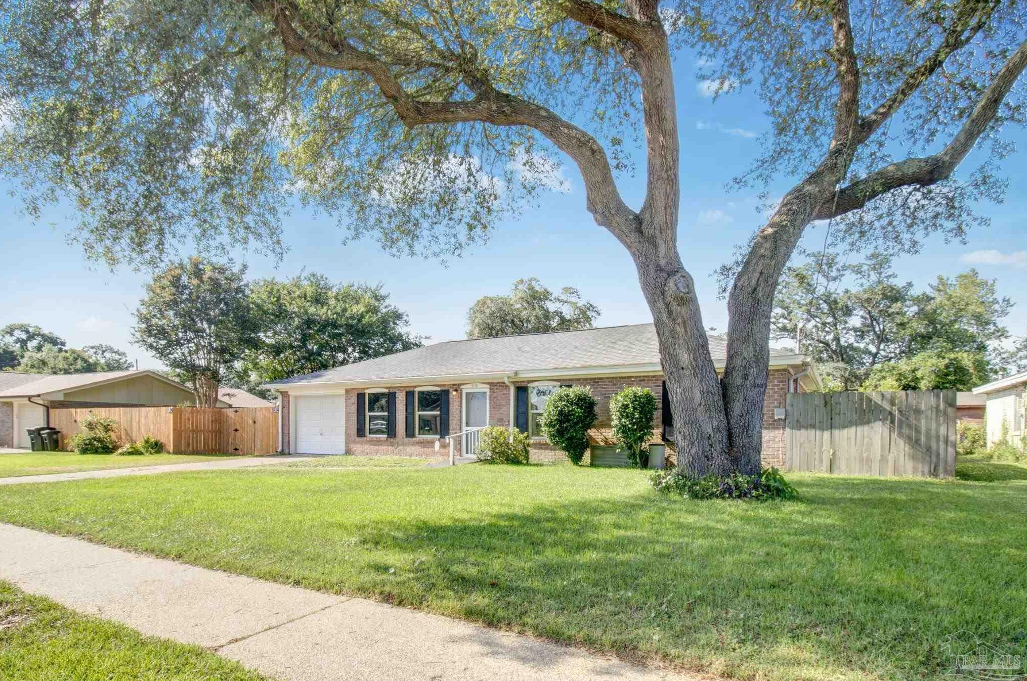 4110 Capri Dr, Pensacola, FL 32504-7710
