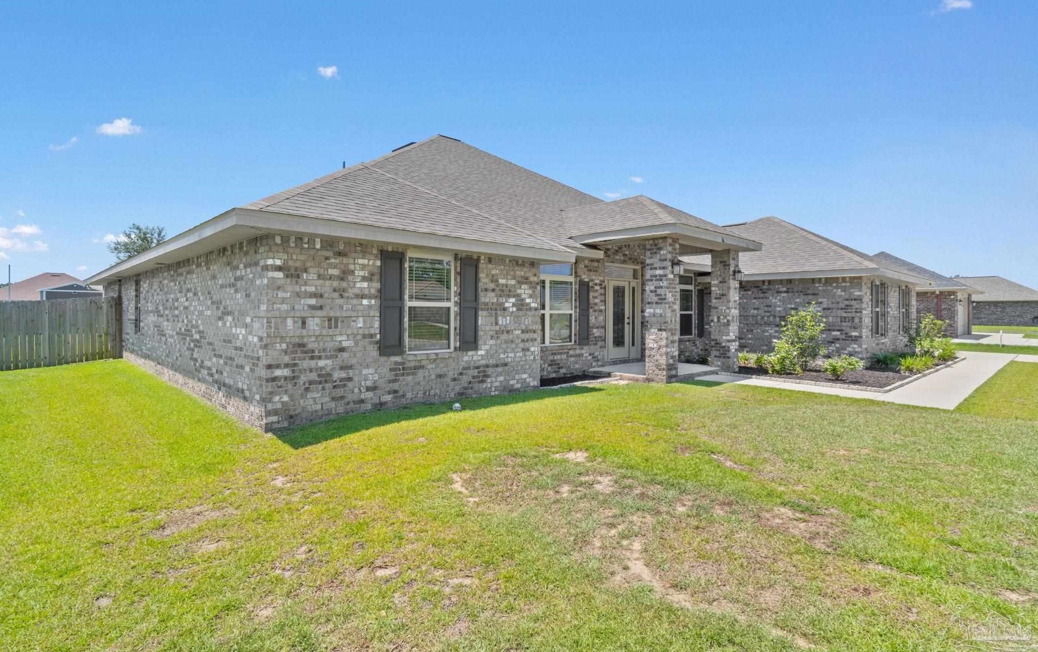 8875 Gristmill Way, Milton, FL 32583