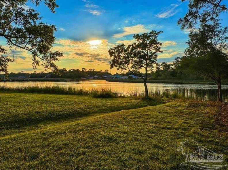 3075 Robertson Rd, Pensacola, FL 32507-9231