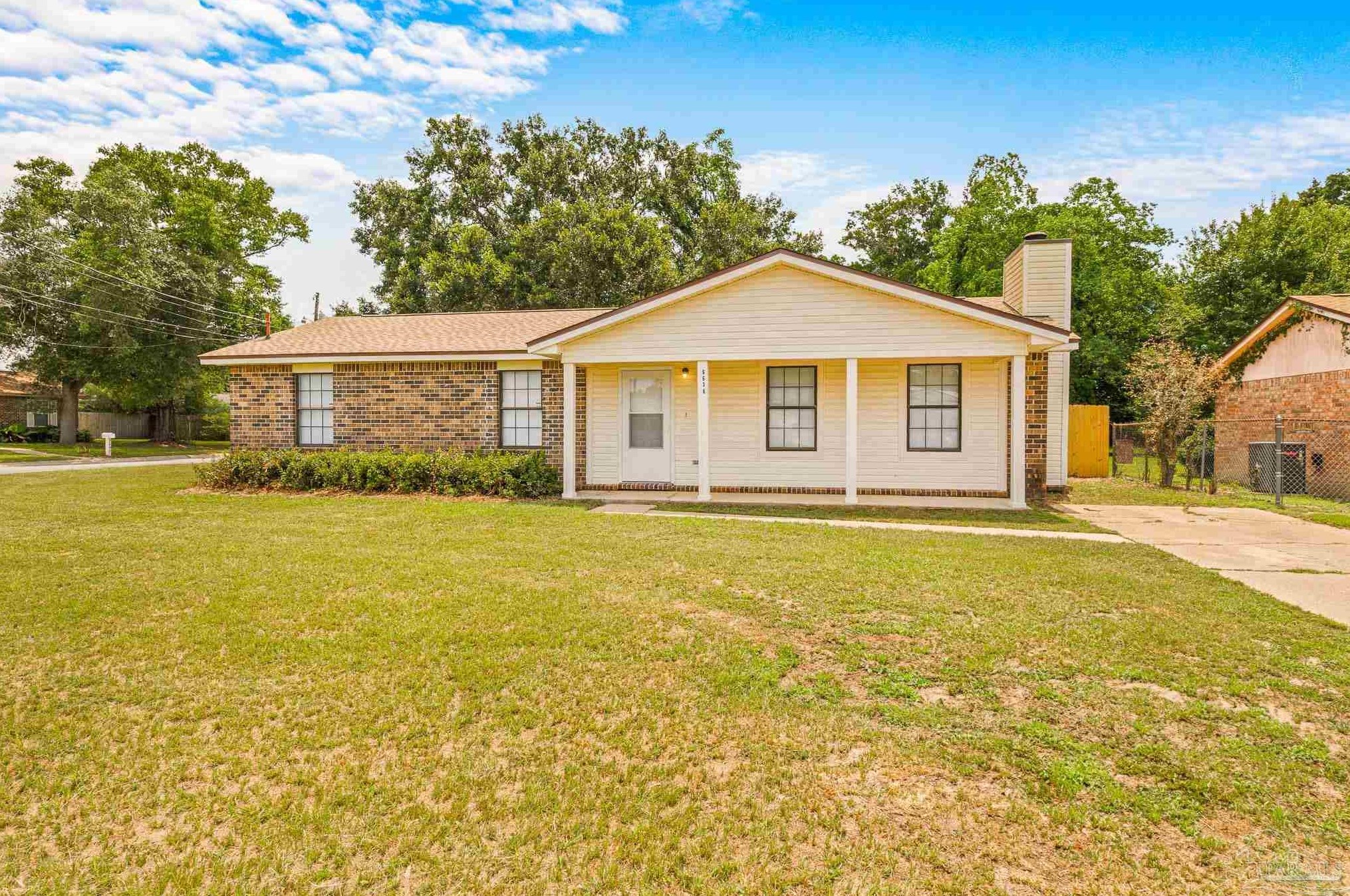 6638 Chicago Ave, Pensacola, FL 32526-9057