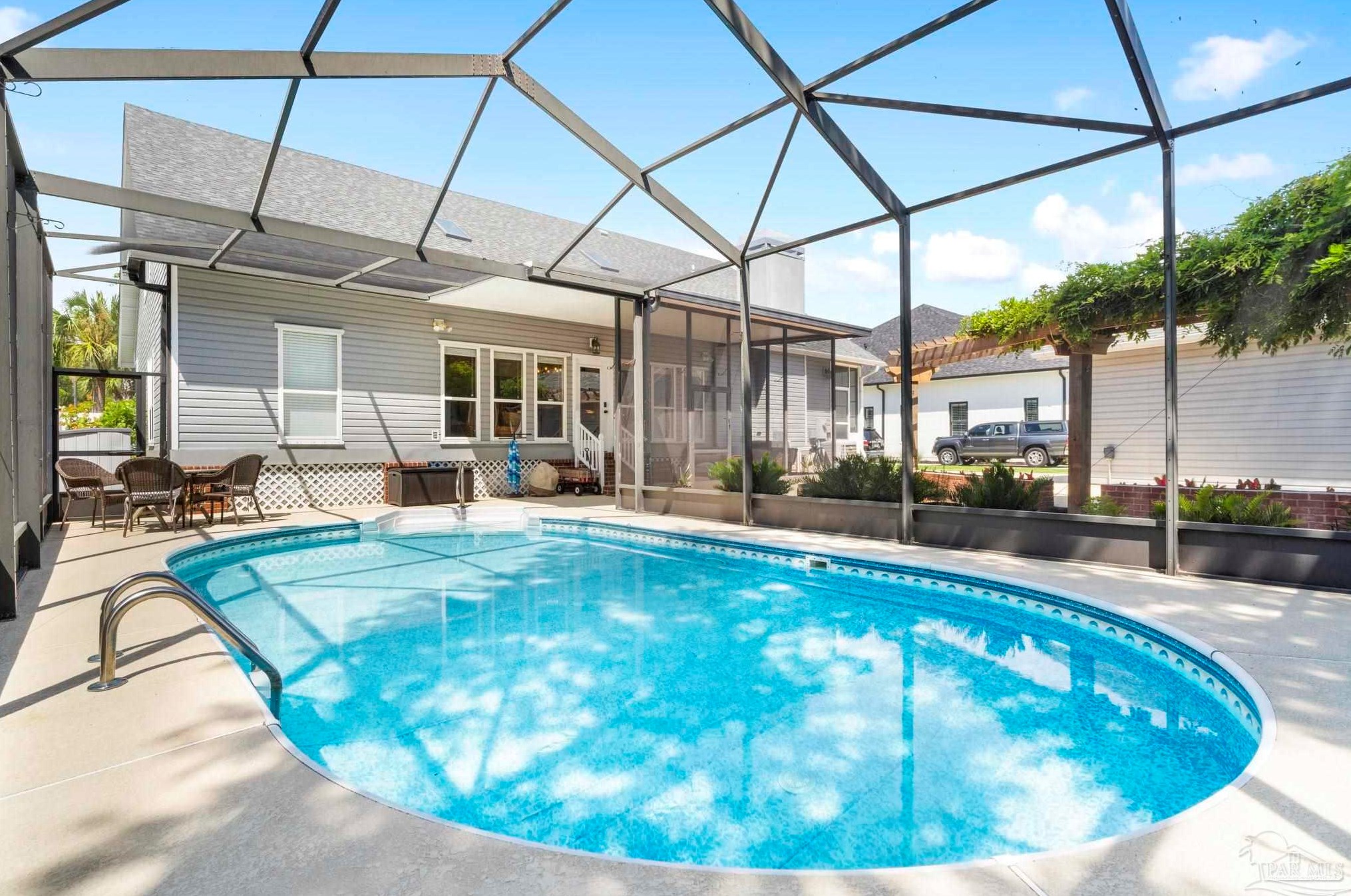 4001 Landfall Dr, Pensacola, FL 32507