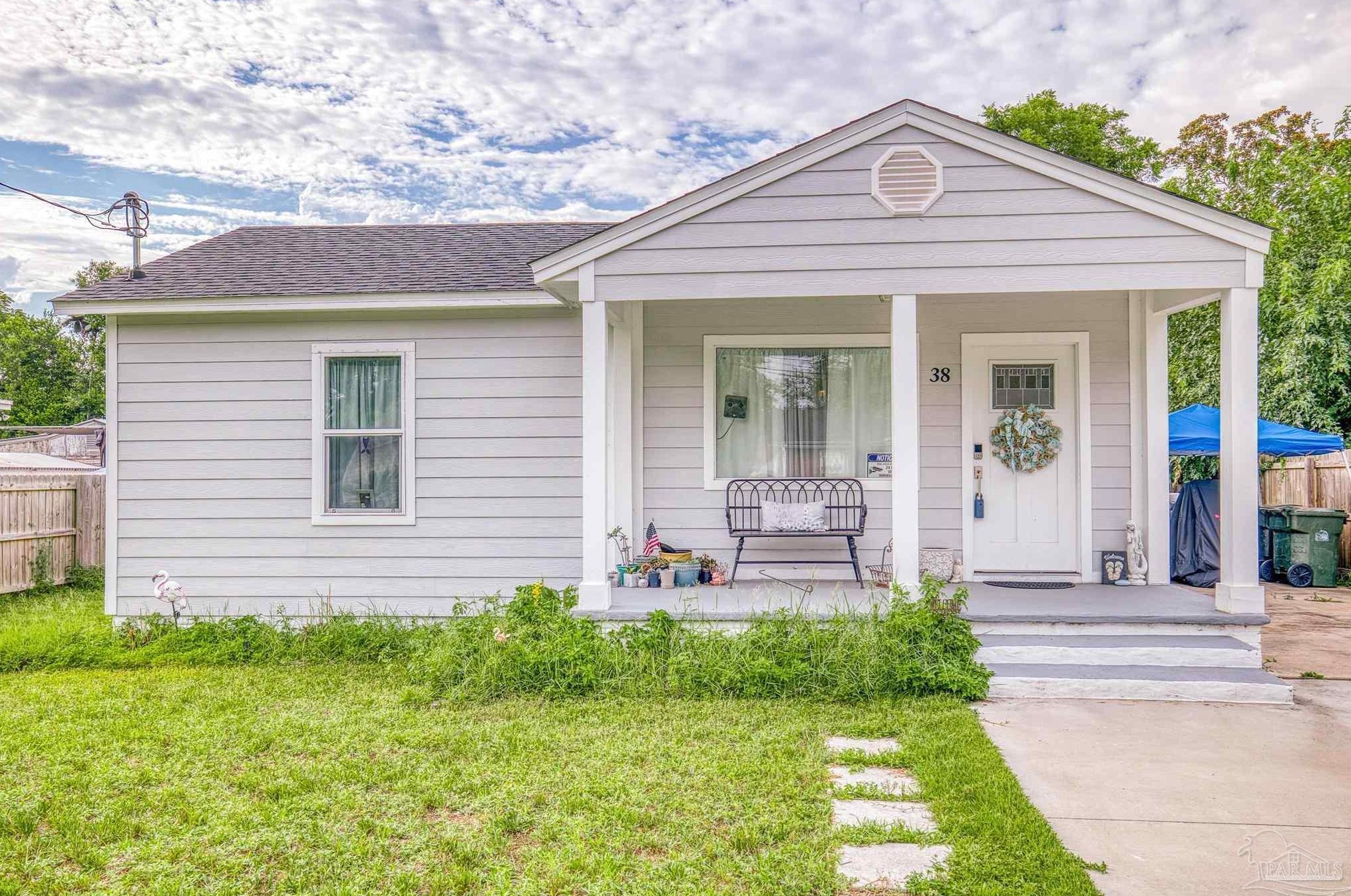 38 Sandalwood St, Pensacola, FL 32505