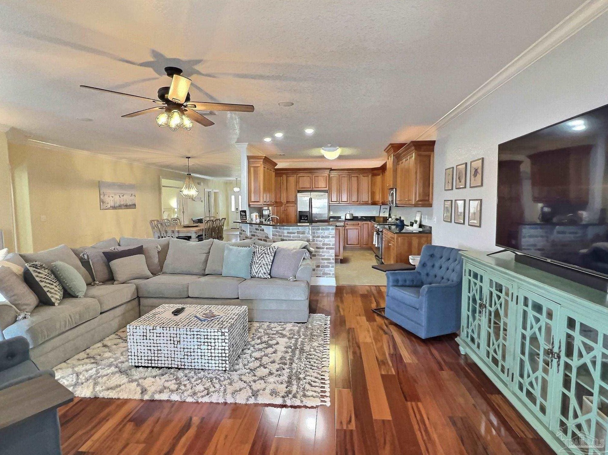 14057 Canal Dr, Pensacola, FL 32507