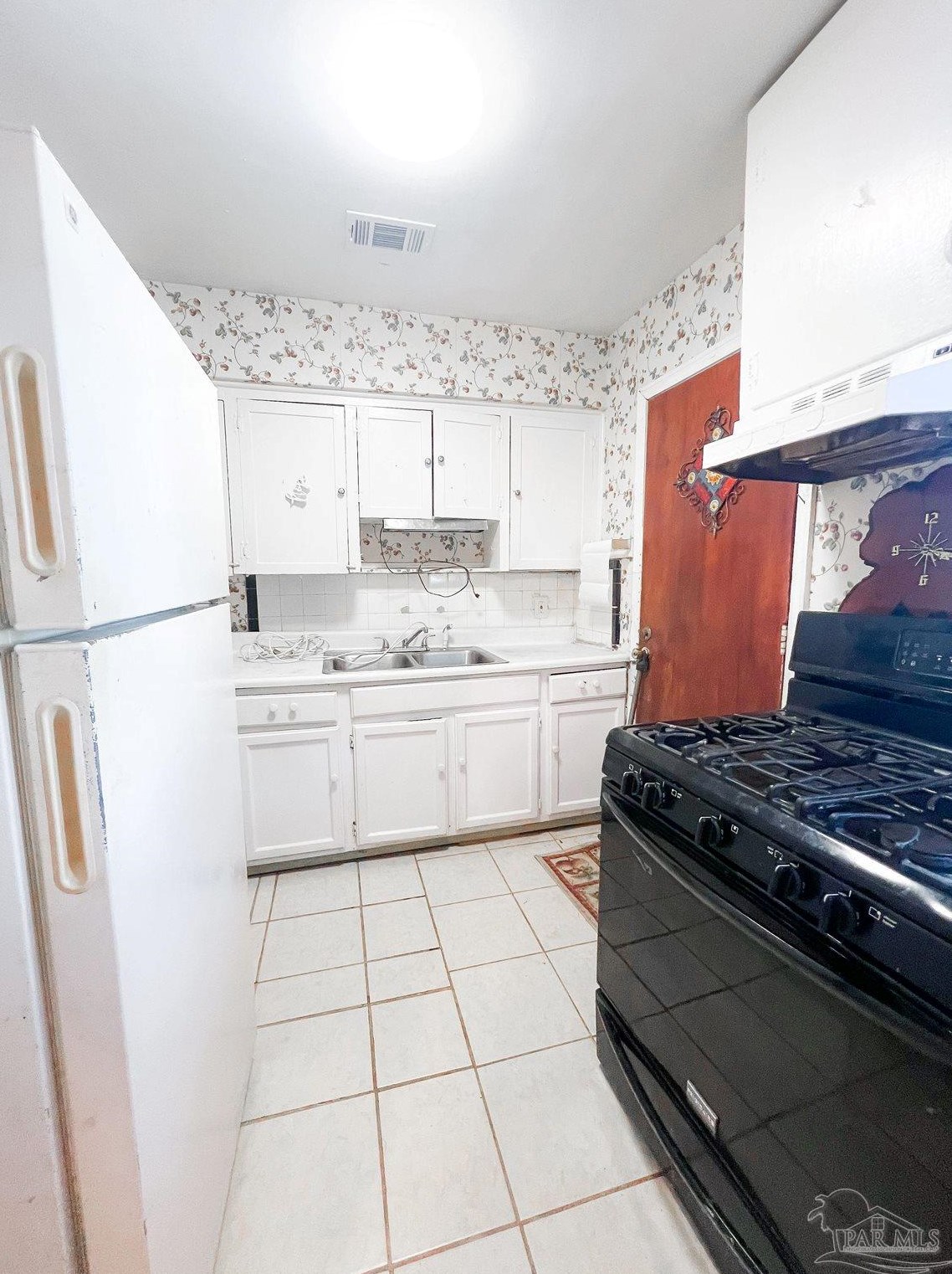 801 W Lakeview Ave, Pensacola, FL 32501