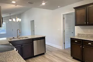 1026 Brimwood Cir, Cantonment, FL 32533 - Photo 4