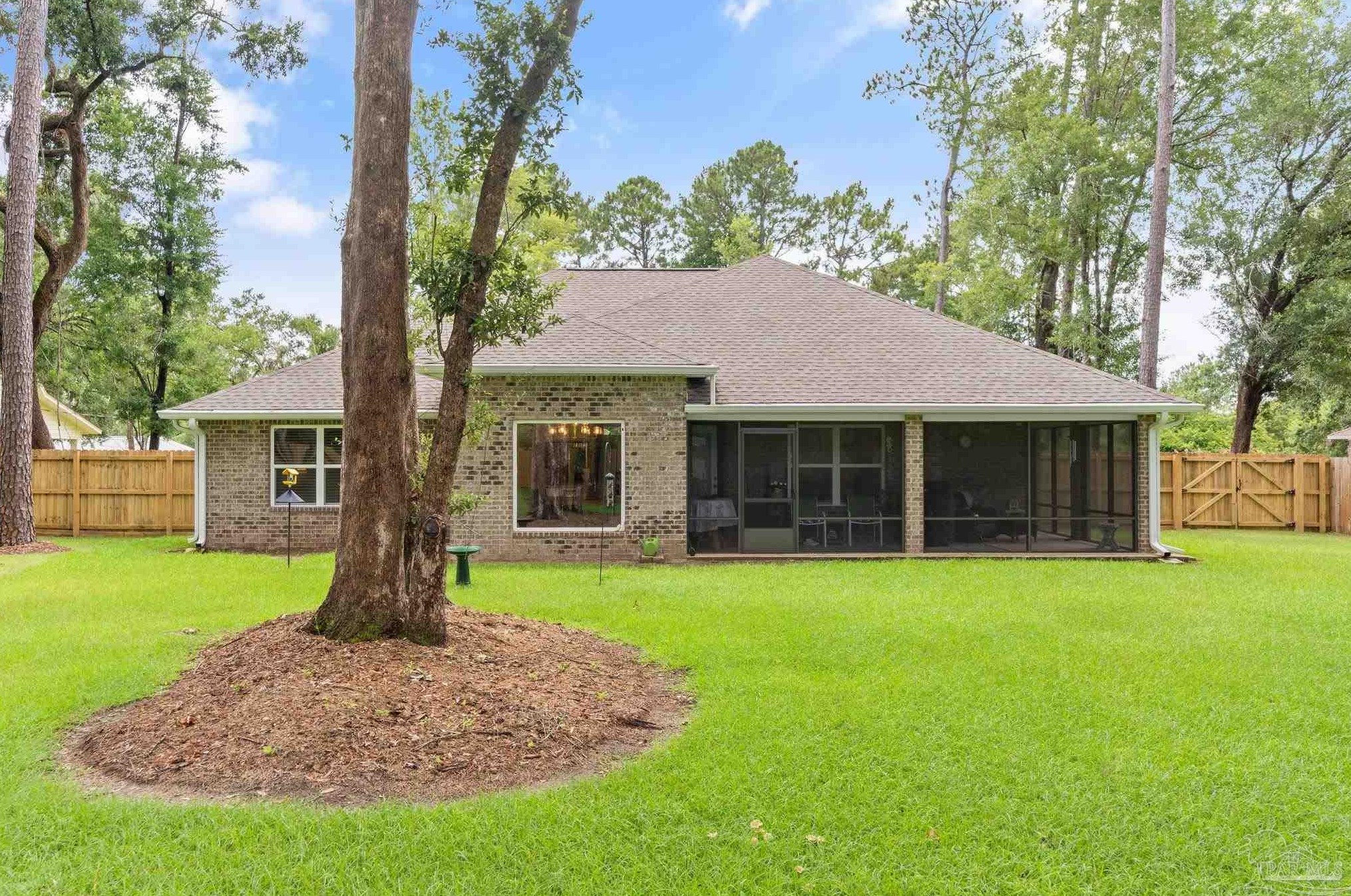 5460 Rowe Trl, Milton FL  32571-9557 exterior