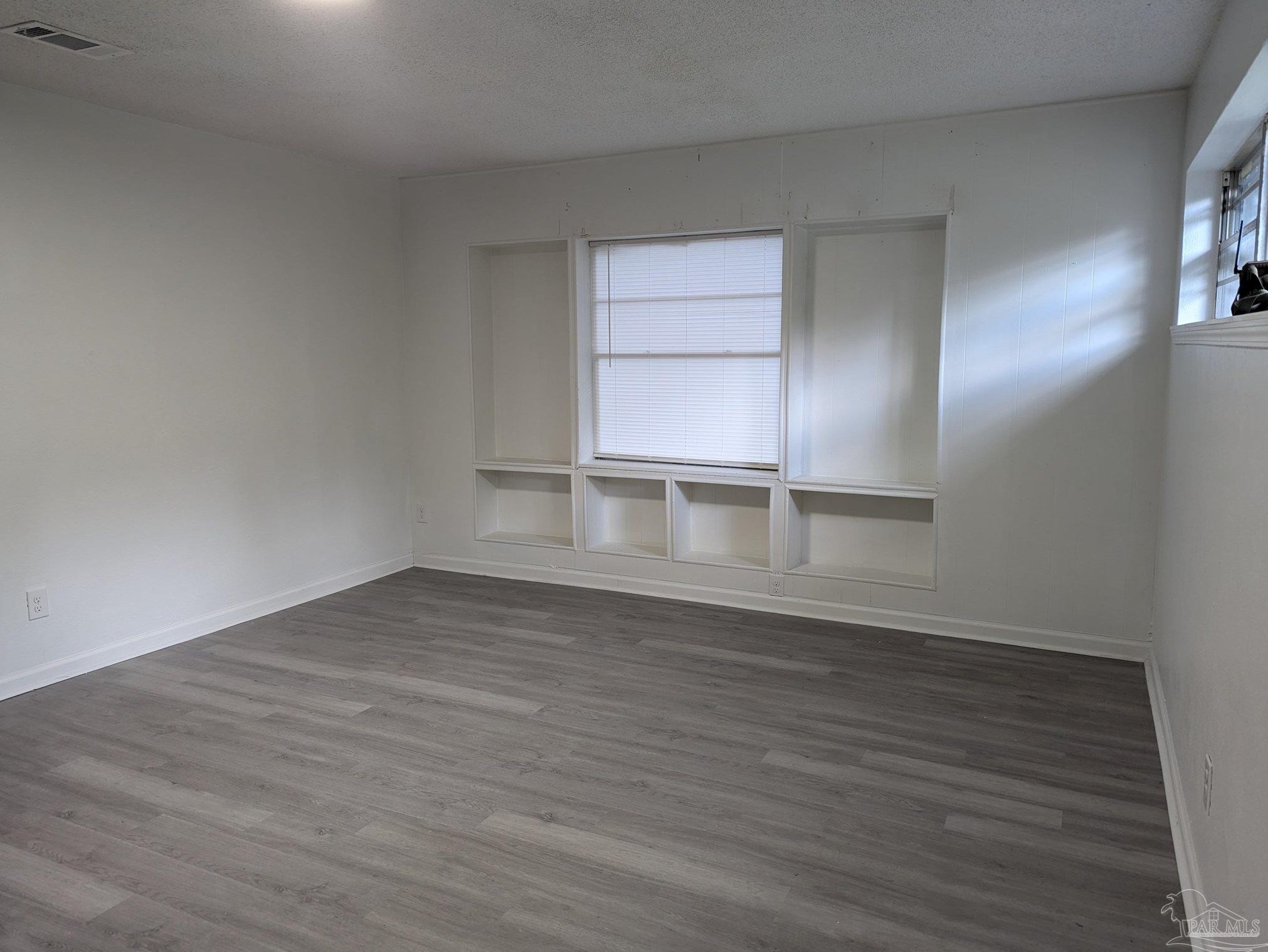 802 S Madison Dr, Pensacola, FL 32505