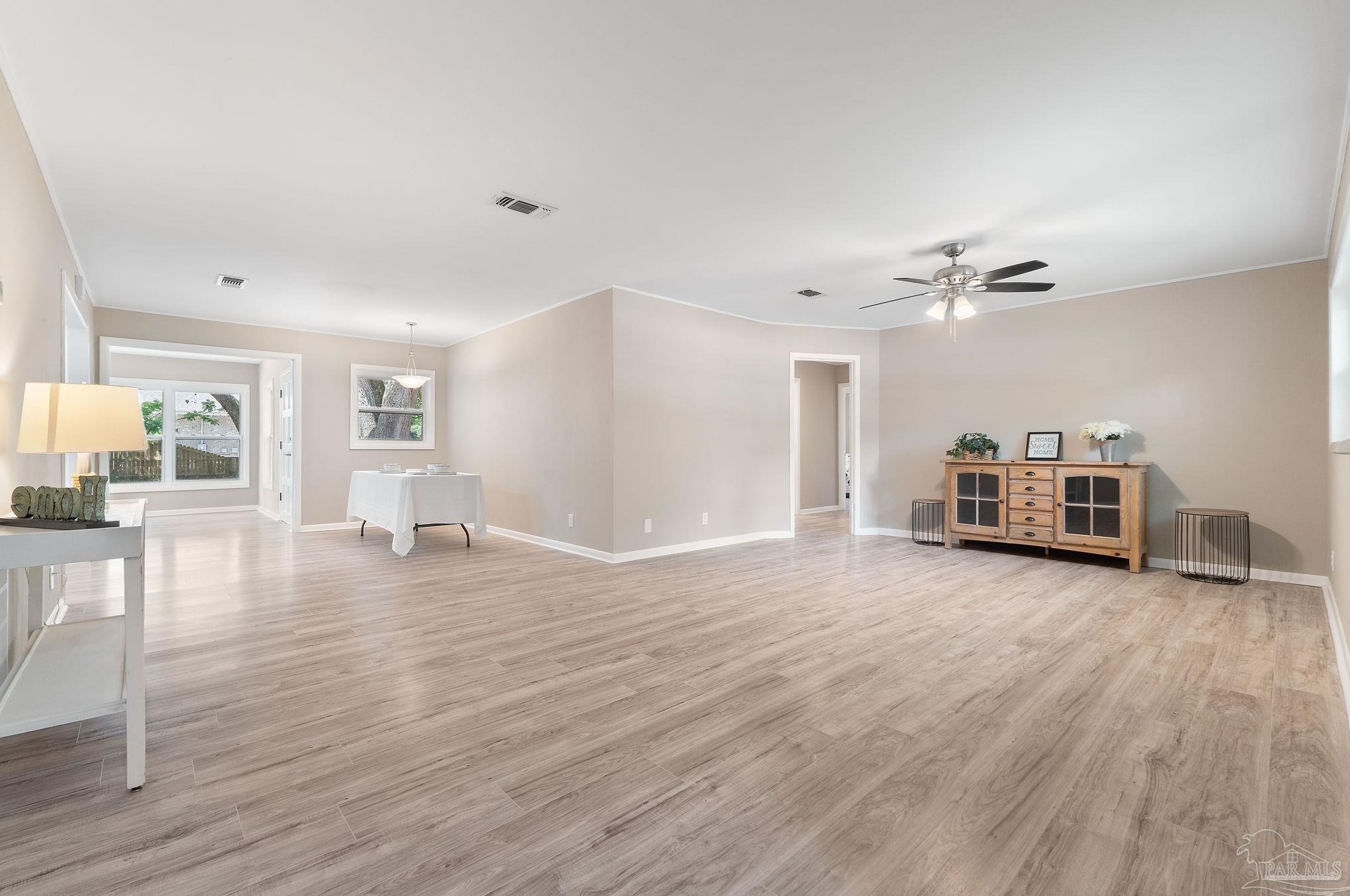 2120 John Carroll Dr, Pensacola, FL 32504-8118