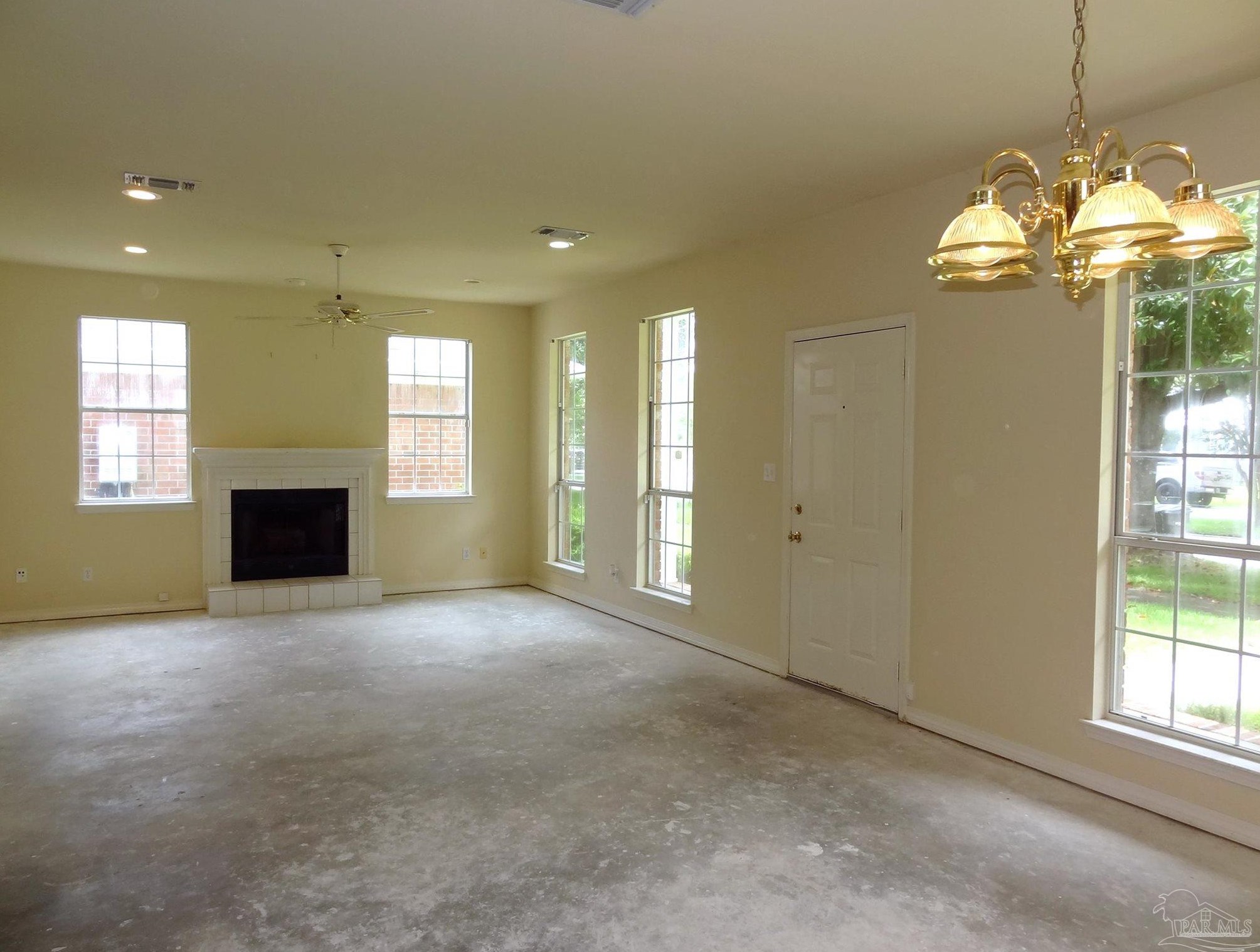 1141 E Blount St, Pensacola, FL 32503