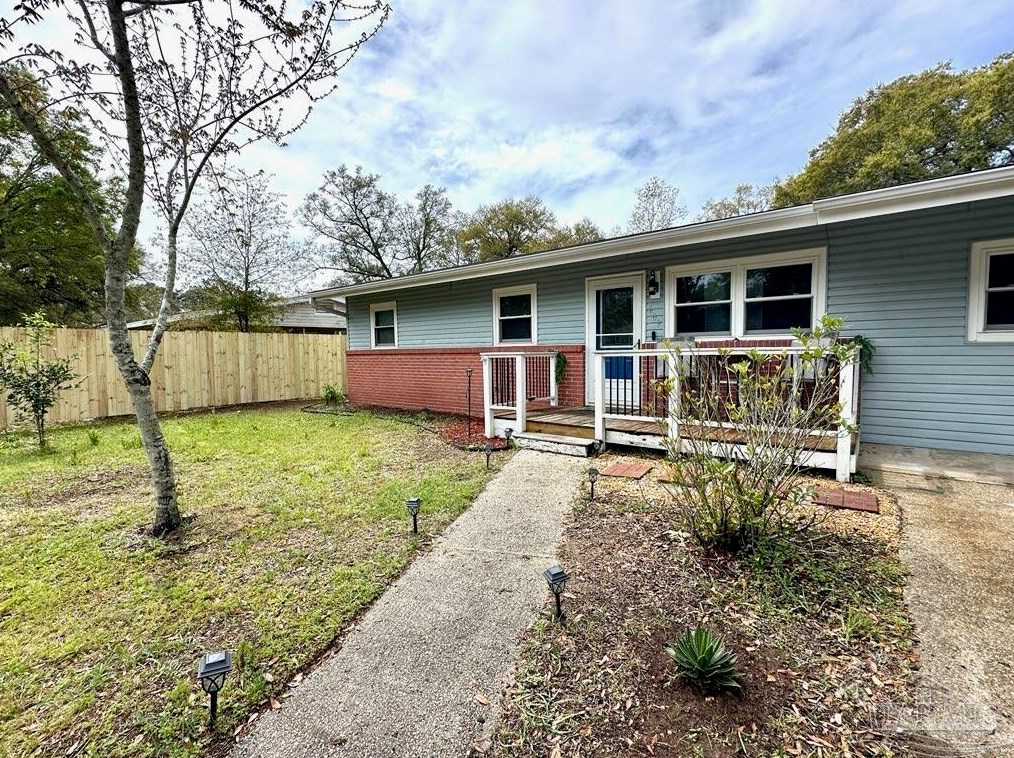 609 N 78th Ave, Pensacola, FL 32506