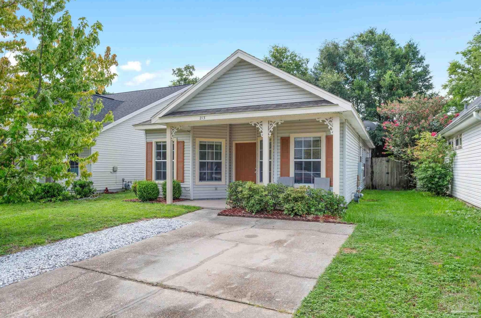 213 Wildflower Ln, Pensacola, FL 32514-6654
