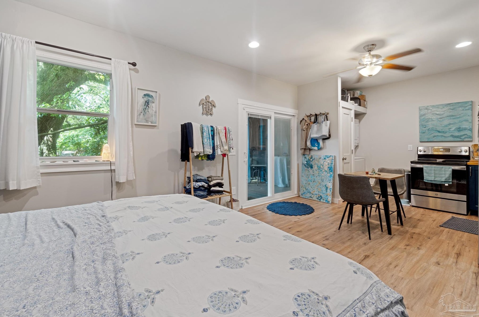 1020 Brainerd St, Pensacola FL  32501-2523 exterior