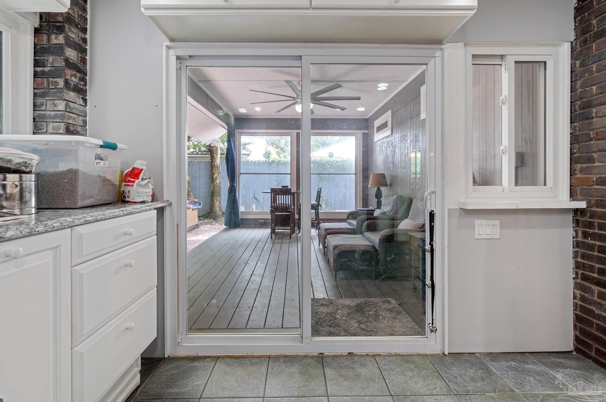 1020 Brainerd St, Pensacola FL  32501-2523 exterior