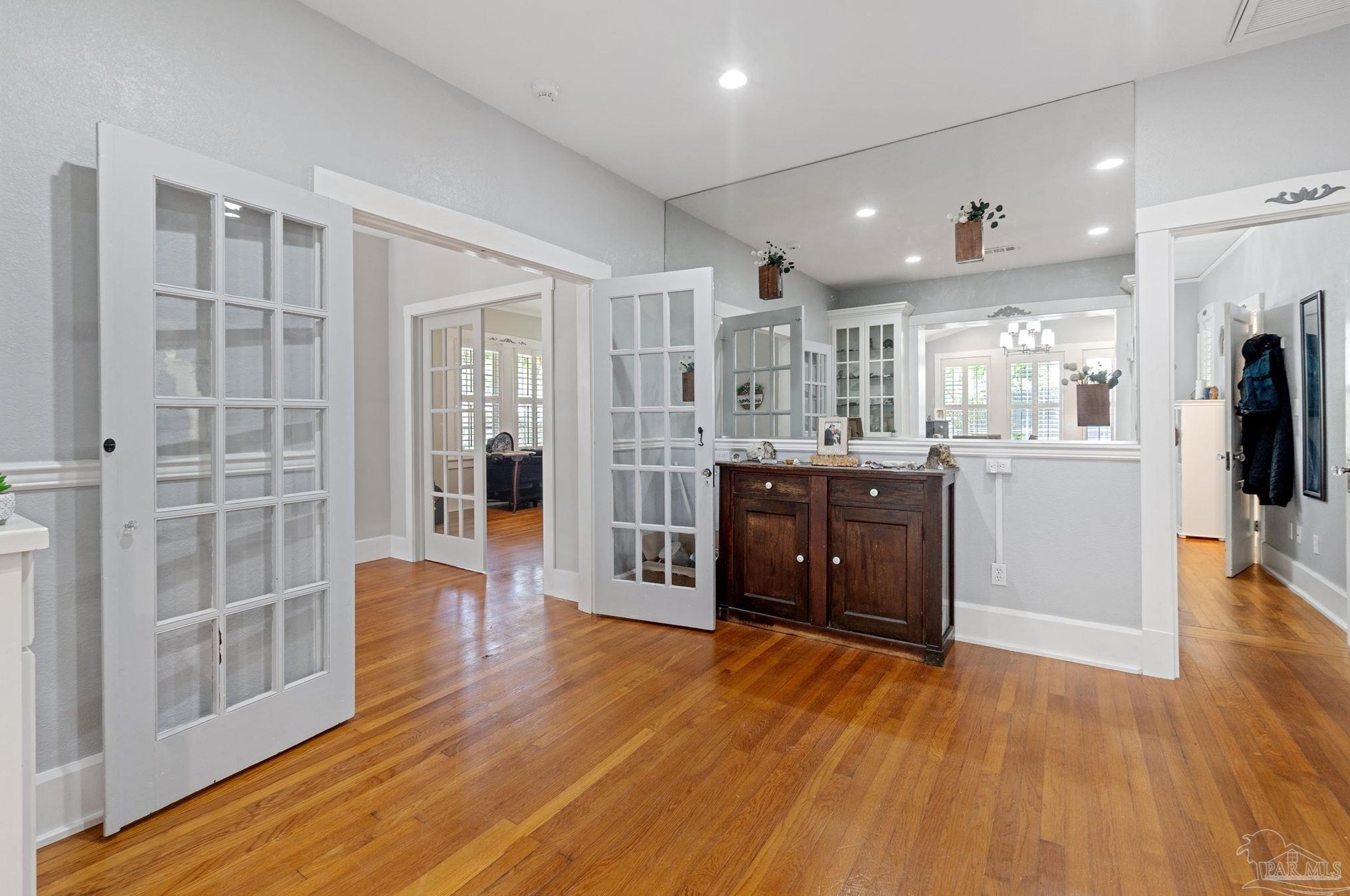 1020 Brainerd St, Pensacola FL  32501-2523 exterior