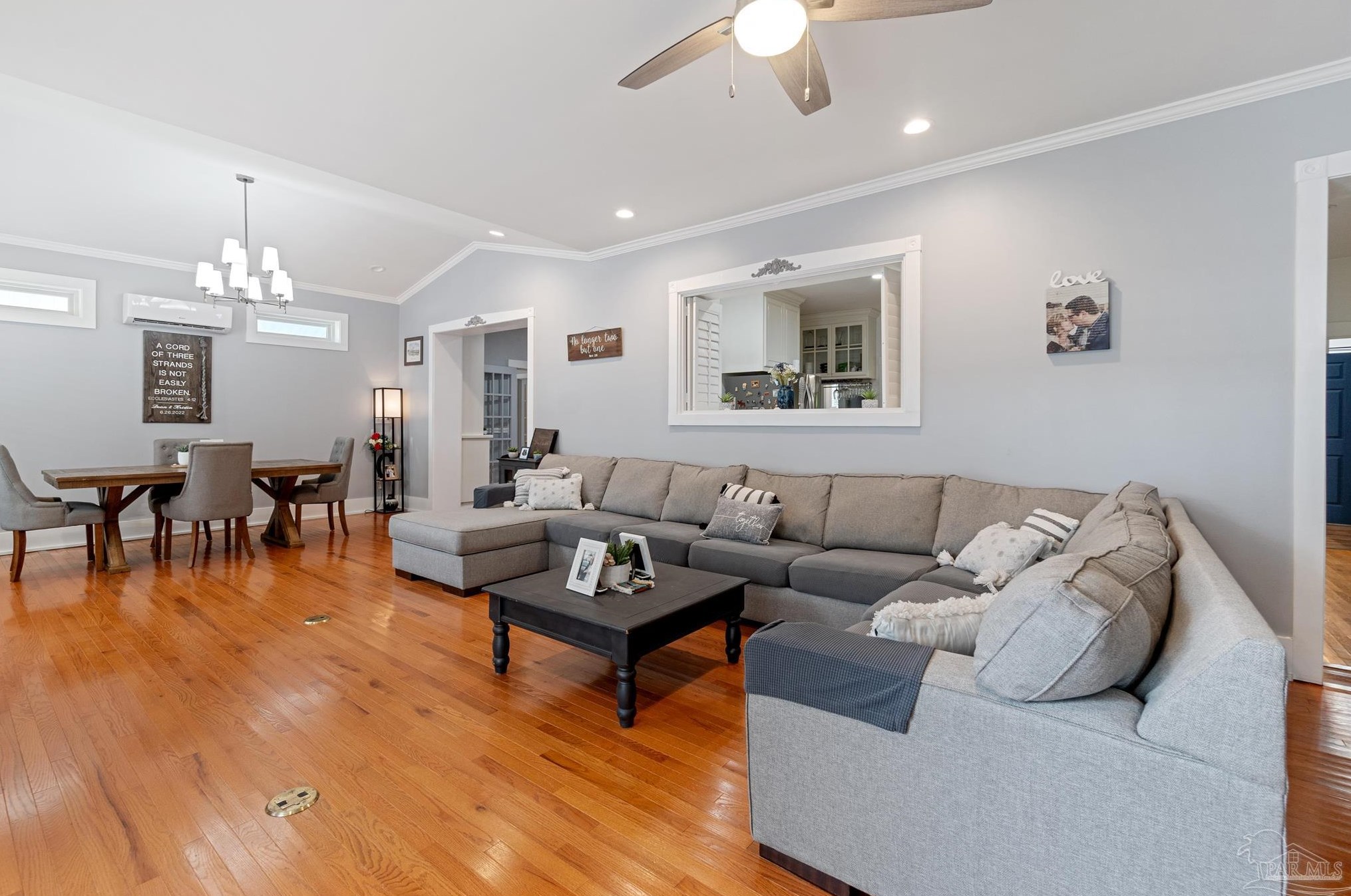 1020 Brainerd St, Pensacola FL  32501-2523 exterior