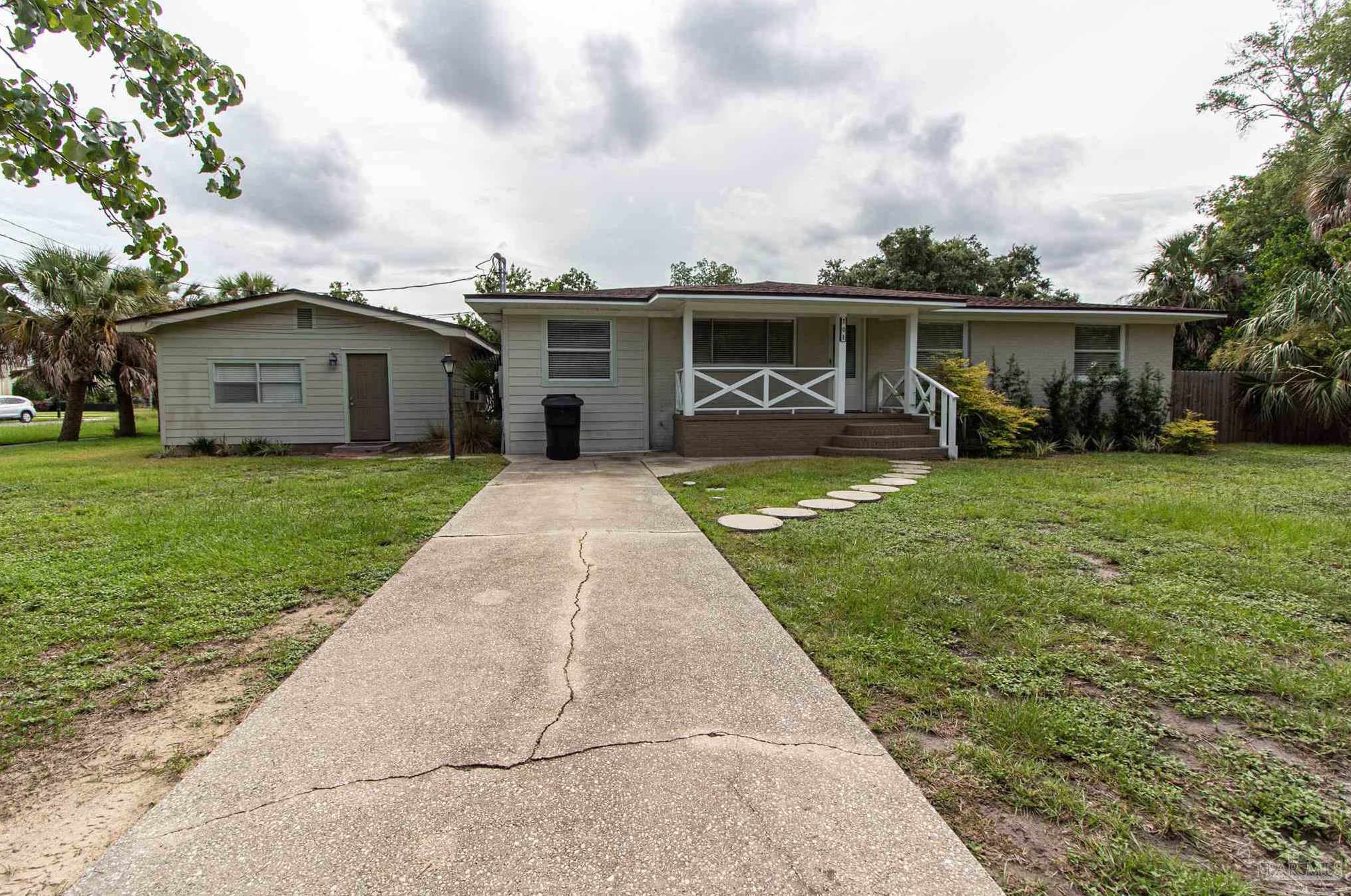 701 N 18th Ave, Pensacola, FL 32501