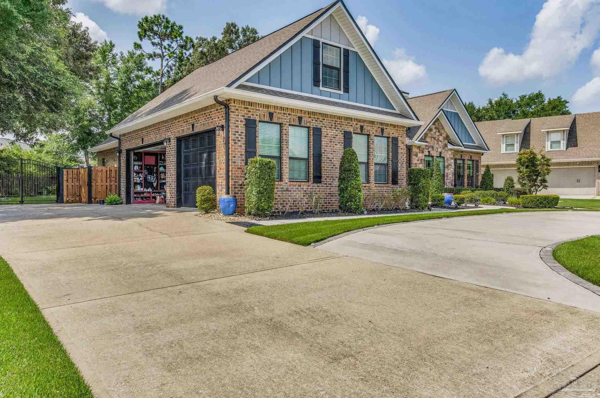 5807 Dahoon Dr, Pensacola, FL 32526