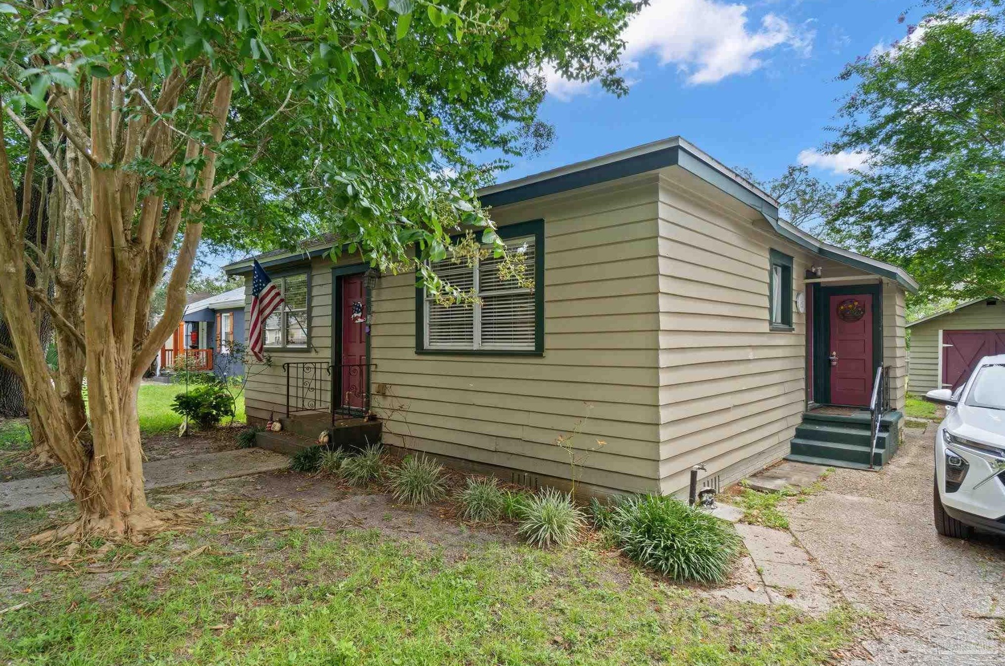 532 S 1st St, Pensacola, FL 32507