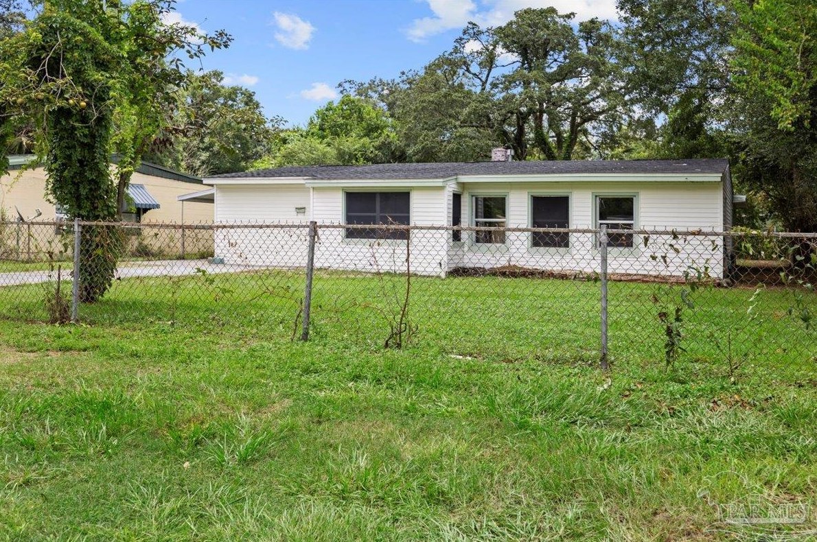 29 Pen Haven Dr, Pensacola, FL 32506