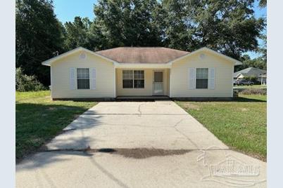 6823 Trailride N, Milton, FL 32570 - Photo 1