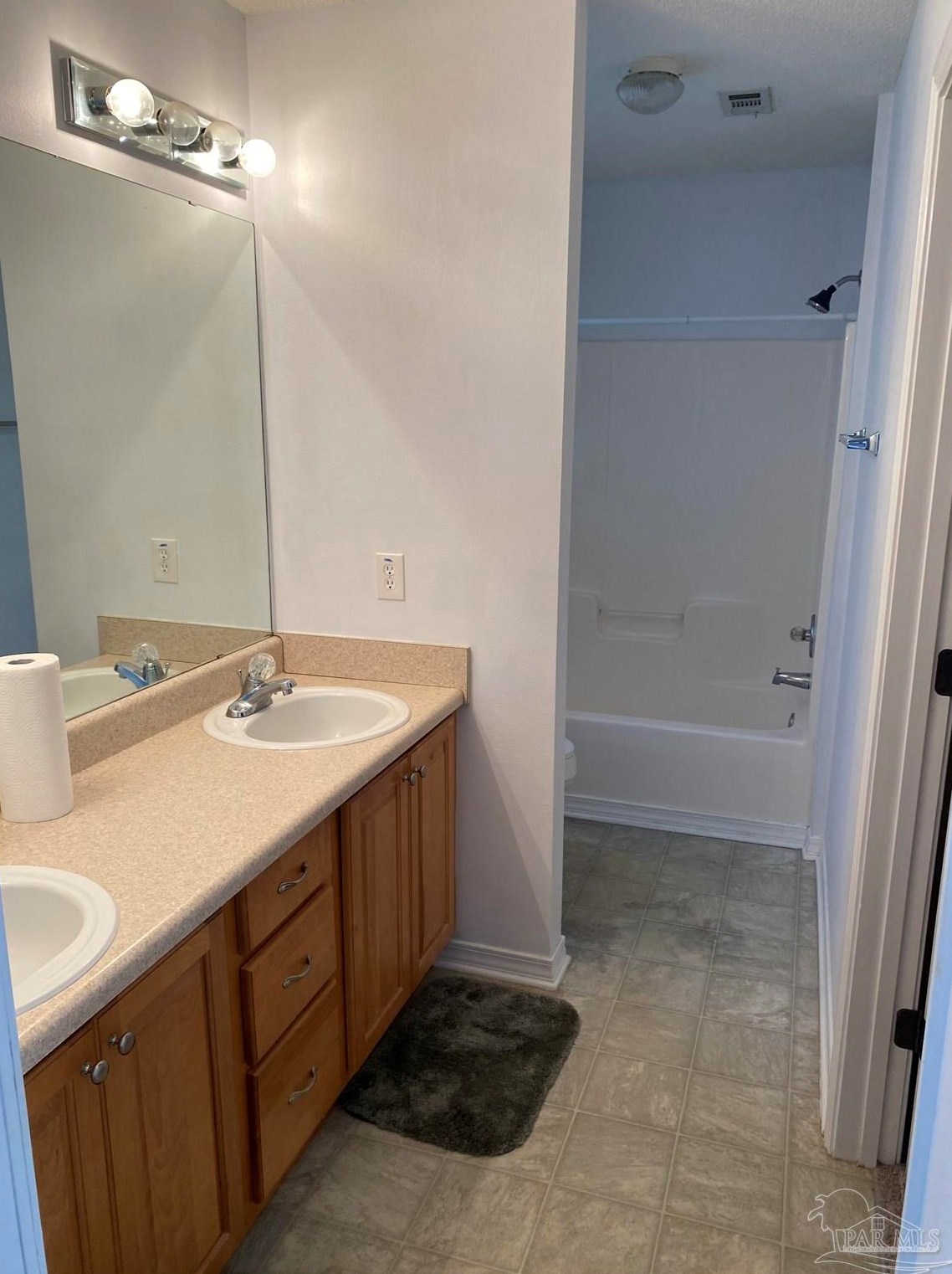 5859 Last Big Tree Ln, Pensacola FL  32505-2235 exterior