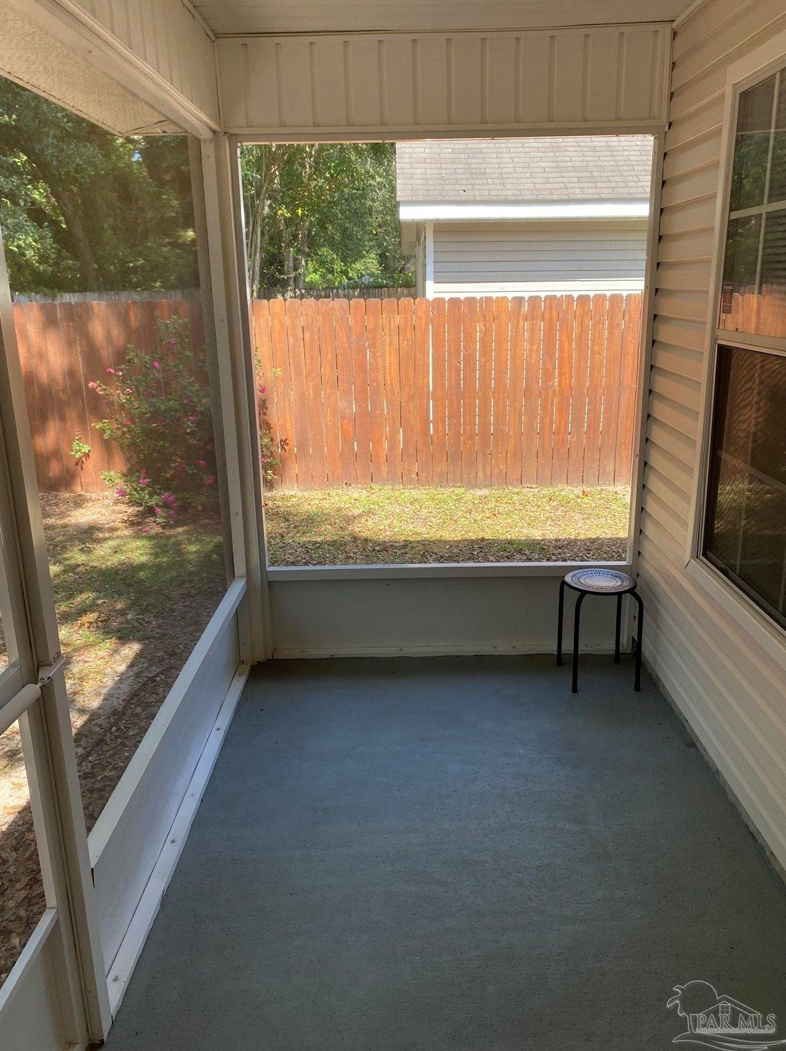 5859 Last Big Tree Ln, Pensacola FL  32505-2235 exterior