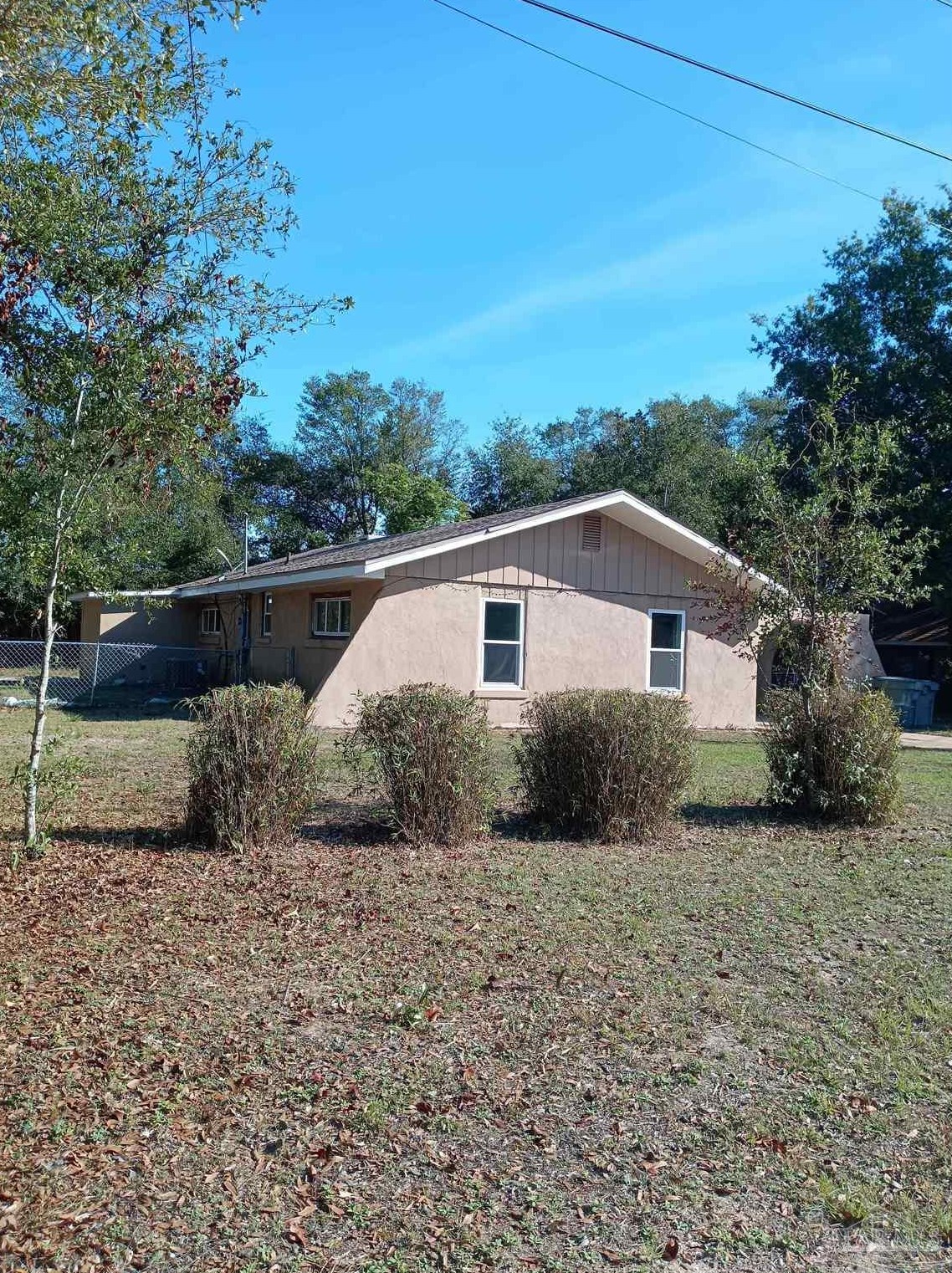 5068 Leeward Dr, Pensacola, FL 32507