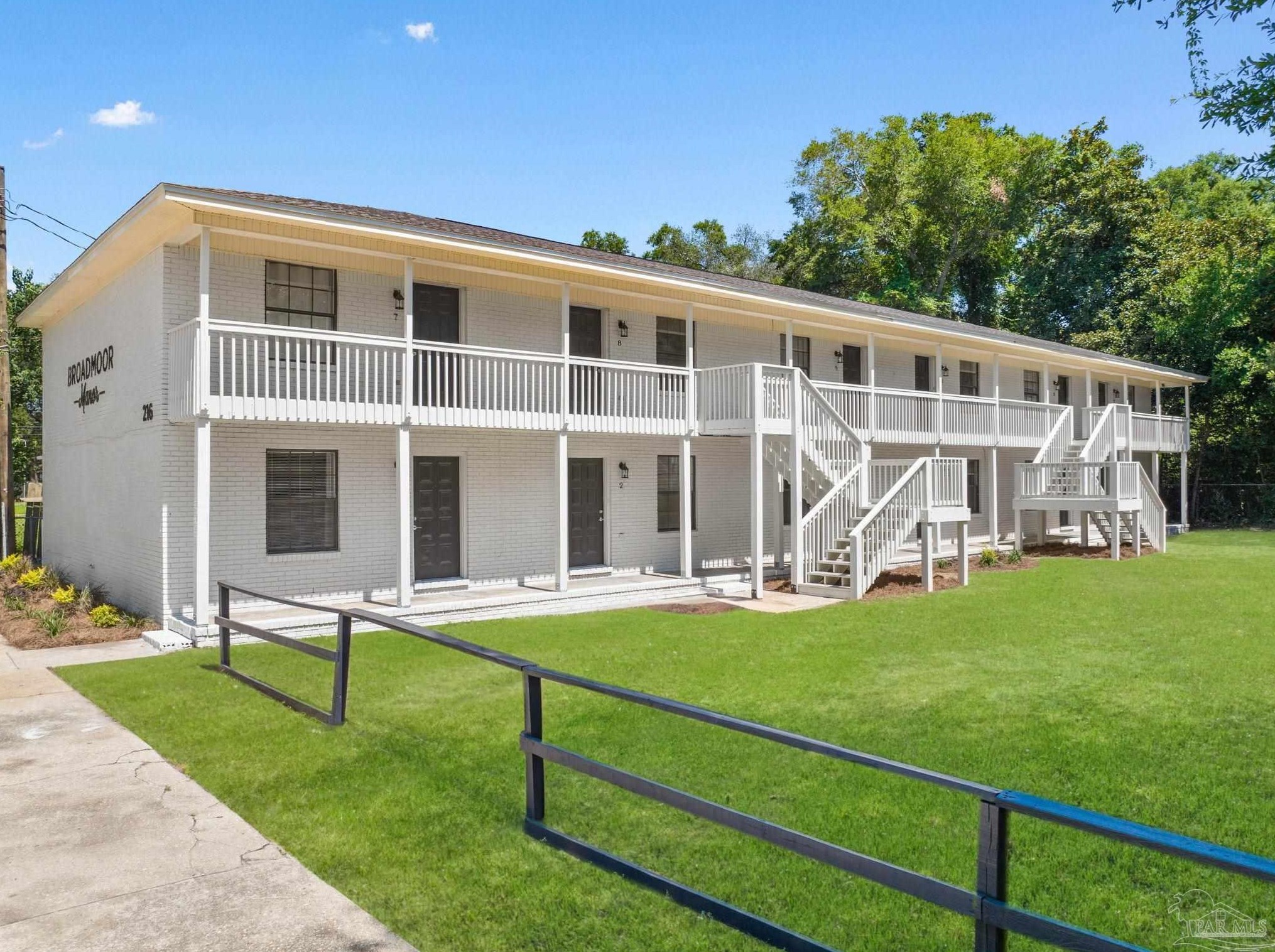 216 Broadmoor Ln #5, Pensacola, FL 32507