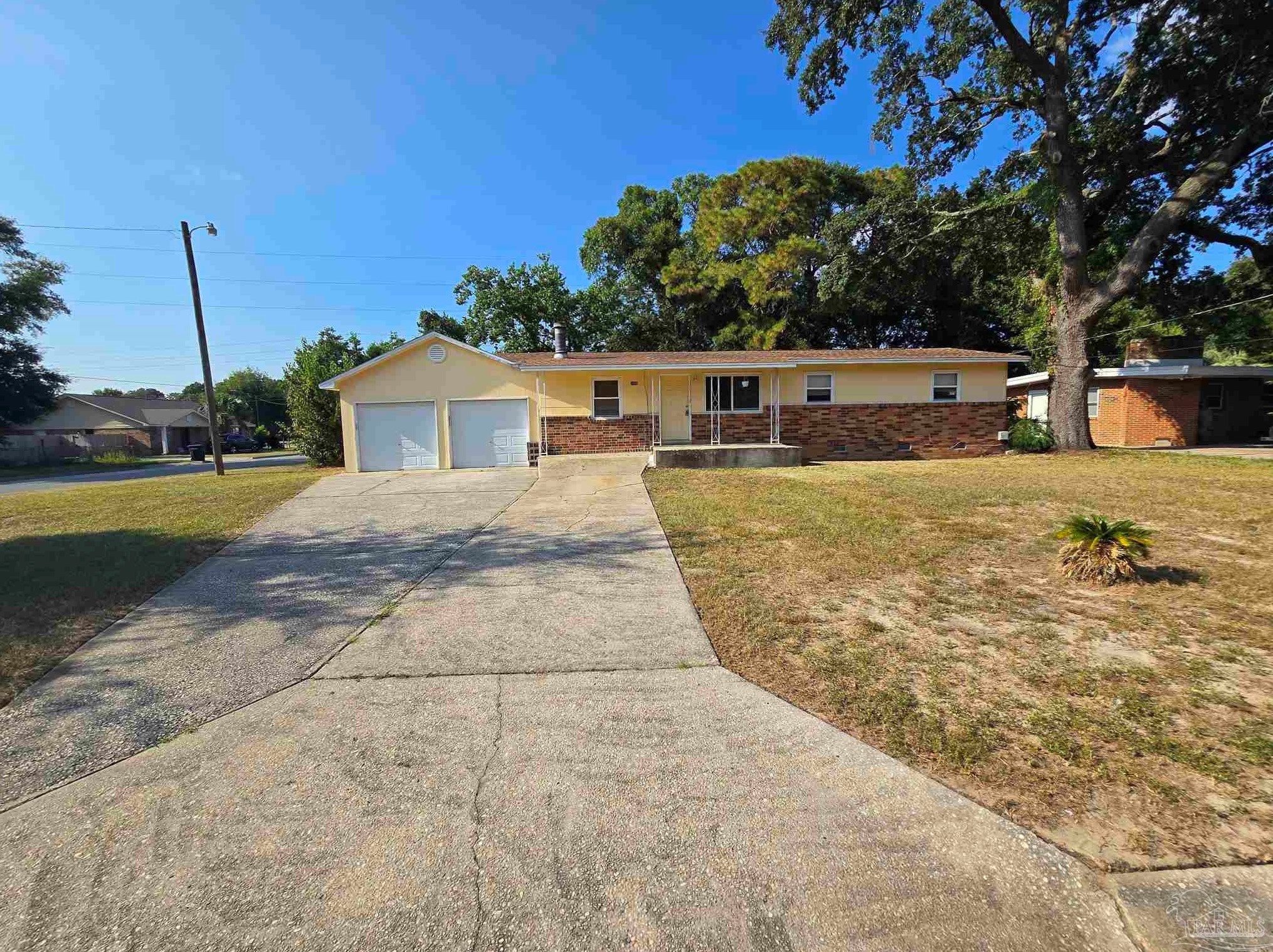 2100 Elaine Cir, Pensacola, FL 32504-7227