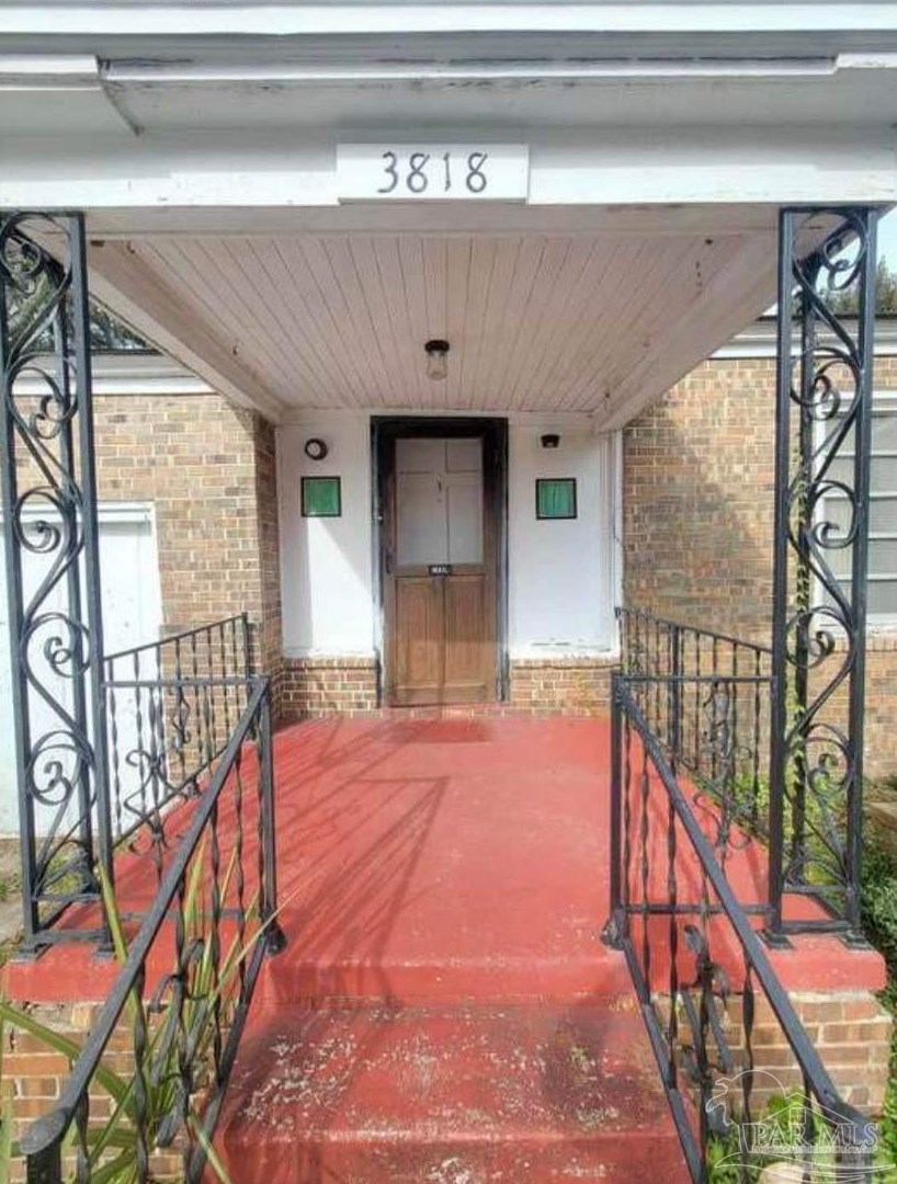 3818 Lloyd St, Pensacola, FL 32505-6538