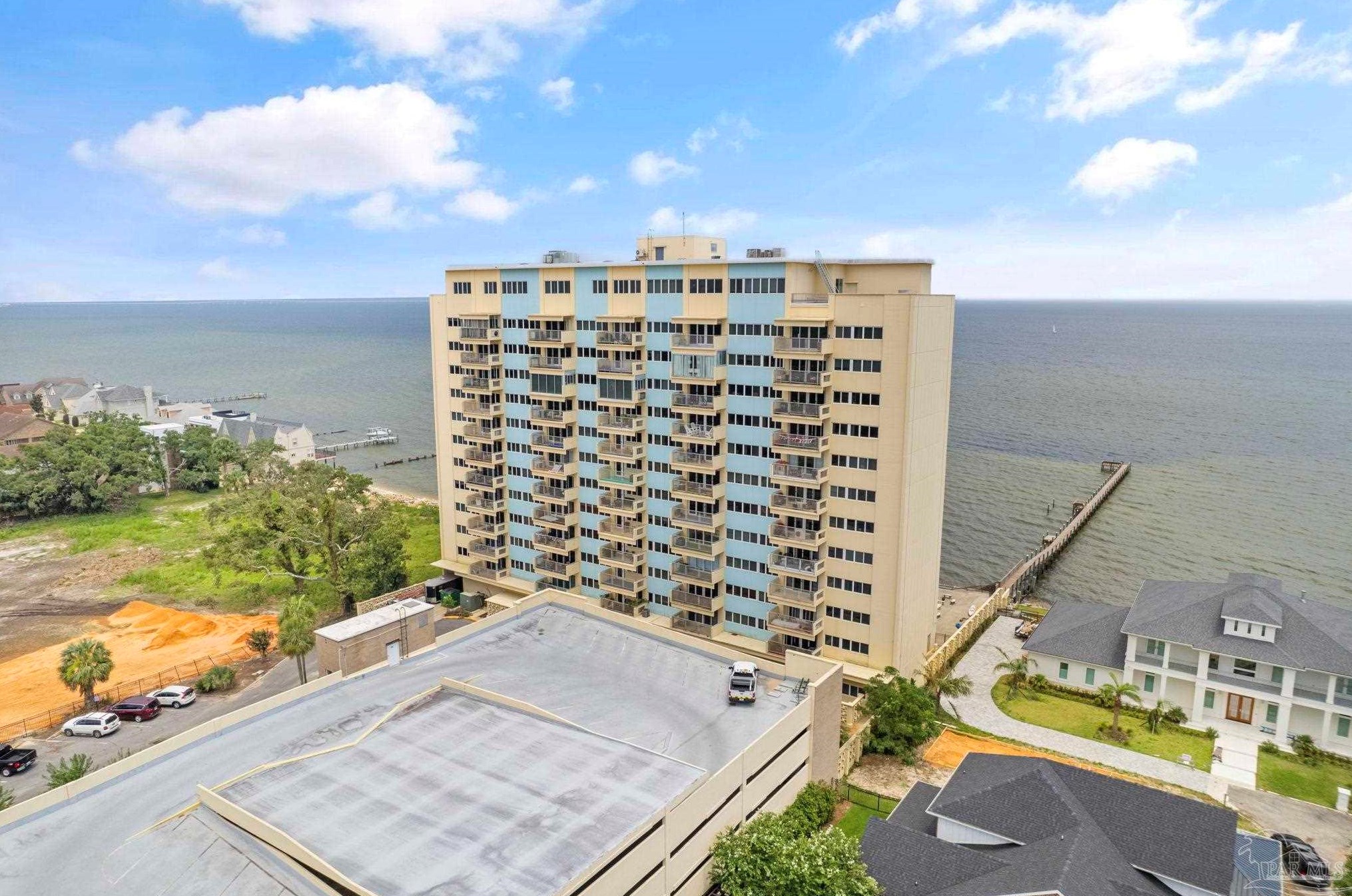 825 Bayshore Dr #1206, Pensacola, FL 32507