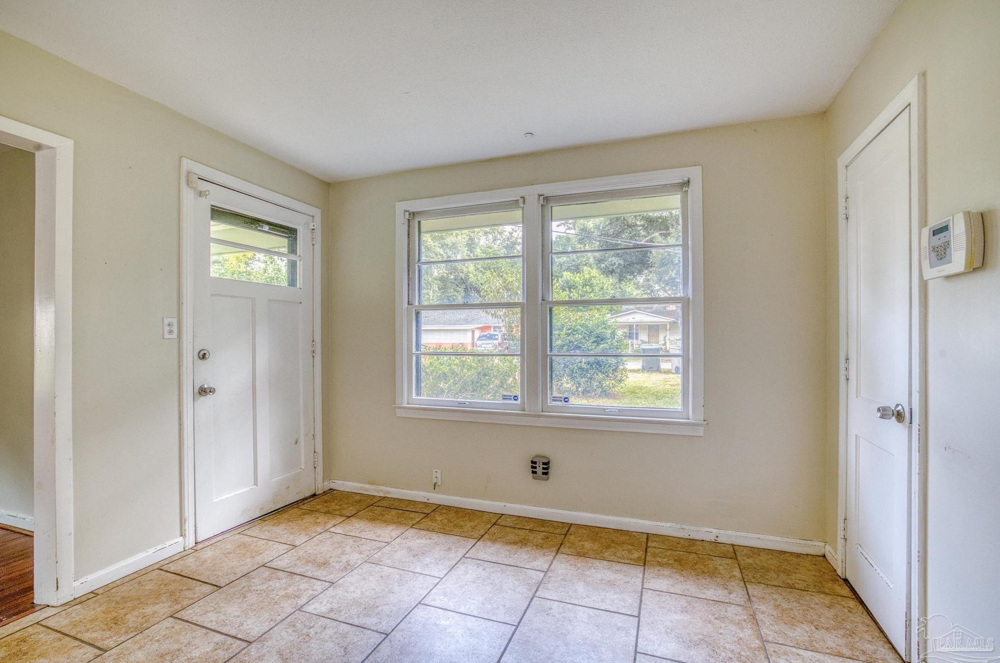 5 Gail Dr, Pensacola, FL 32505