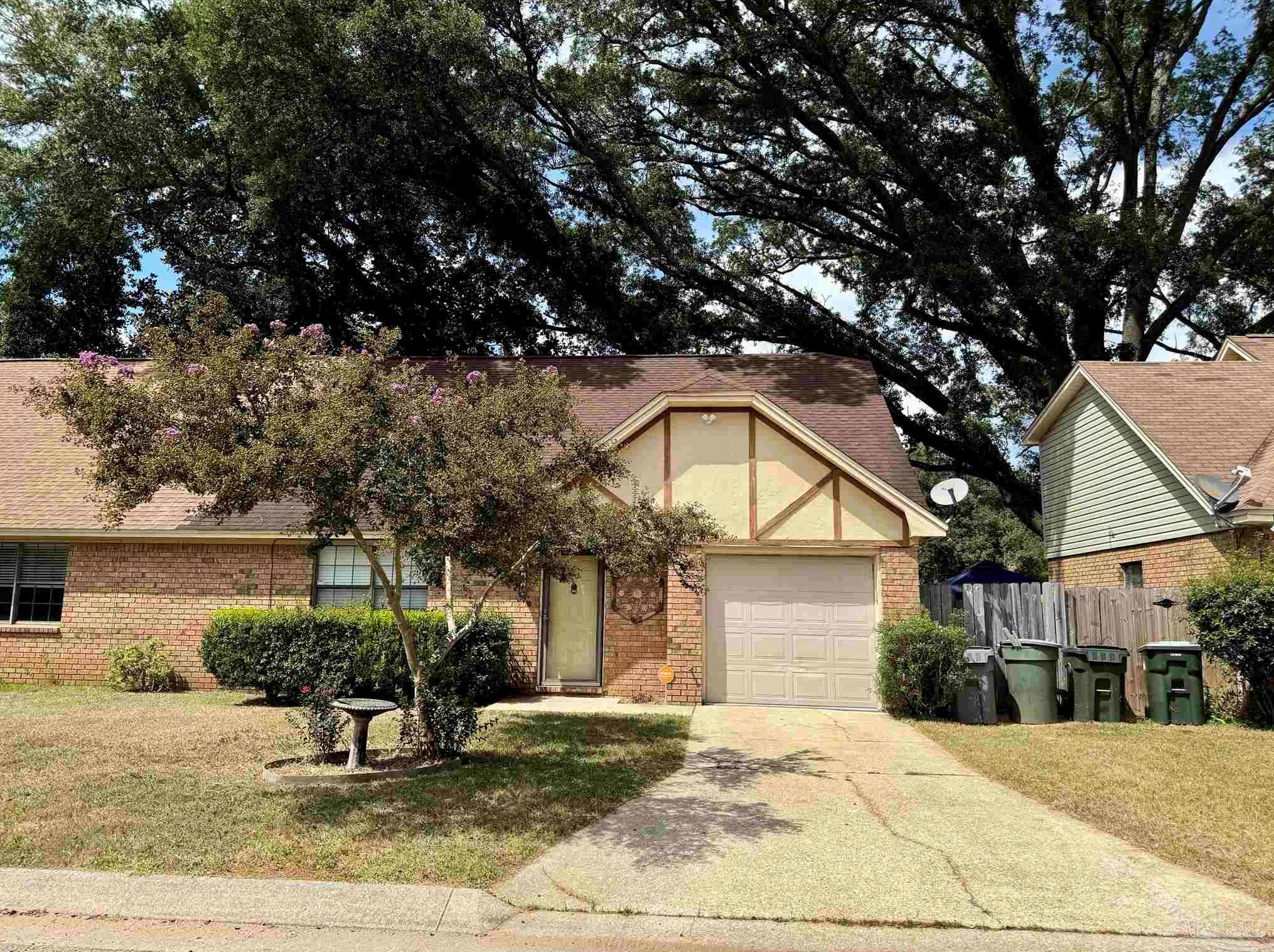 6940 Heather Oaks Dr, Pensacola, FL 32506