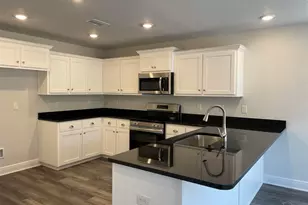 1018 Brimwood Cir, Cantonment, FL 32533 - Photo 4