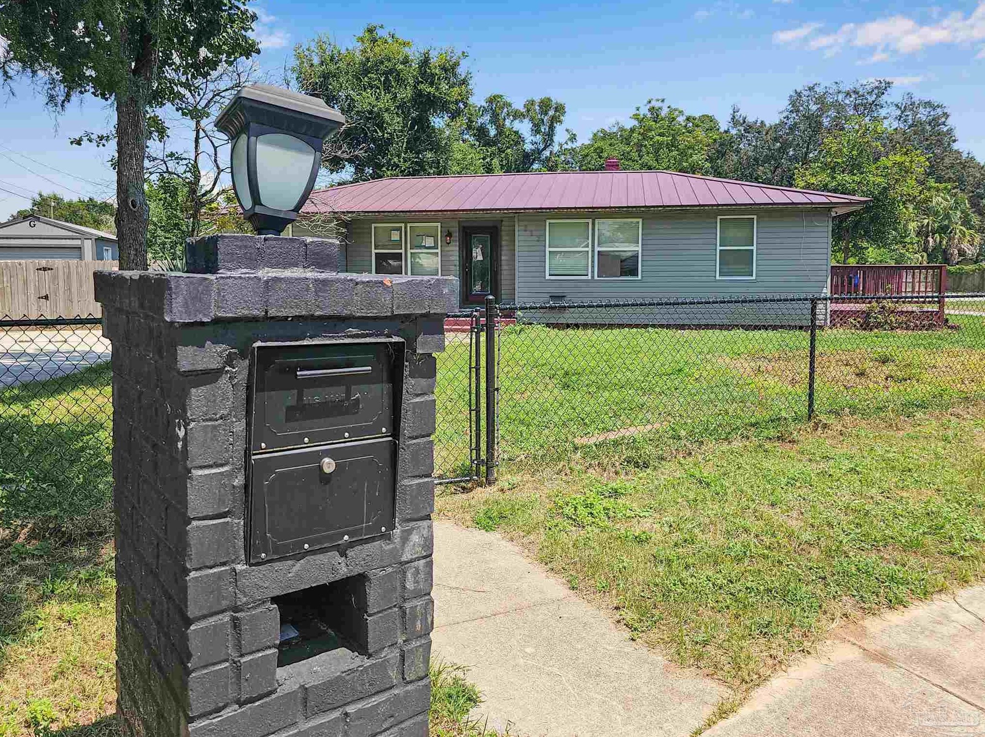 212 Lakewood Rd, Pensacola, FL 32507-2364