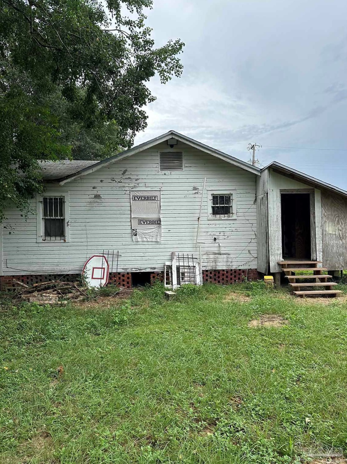 810 N Kirk St, Pensacola, FL 32505