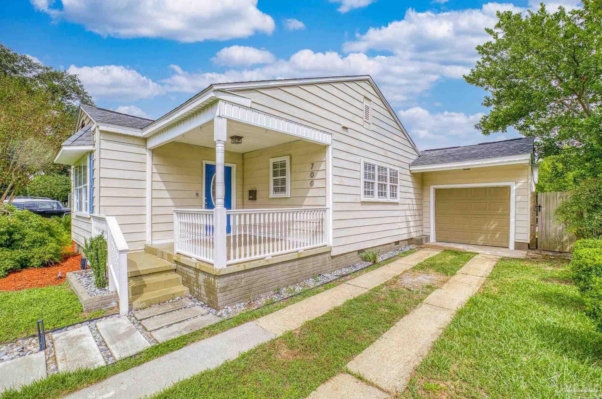700 W Avery St, Pensacola, FL 32501
