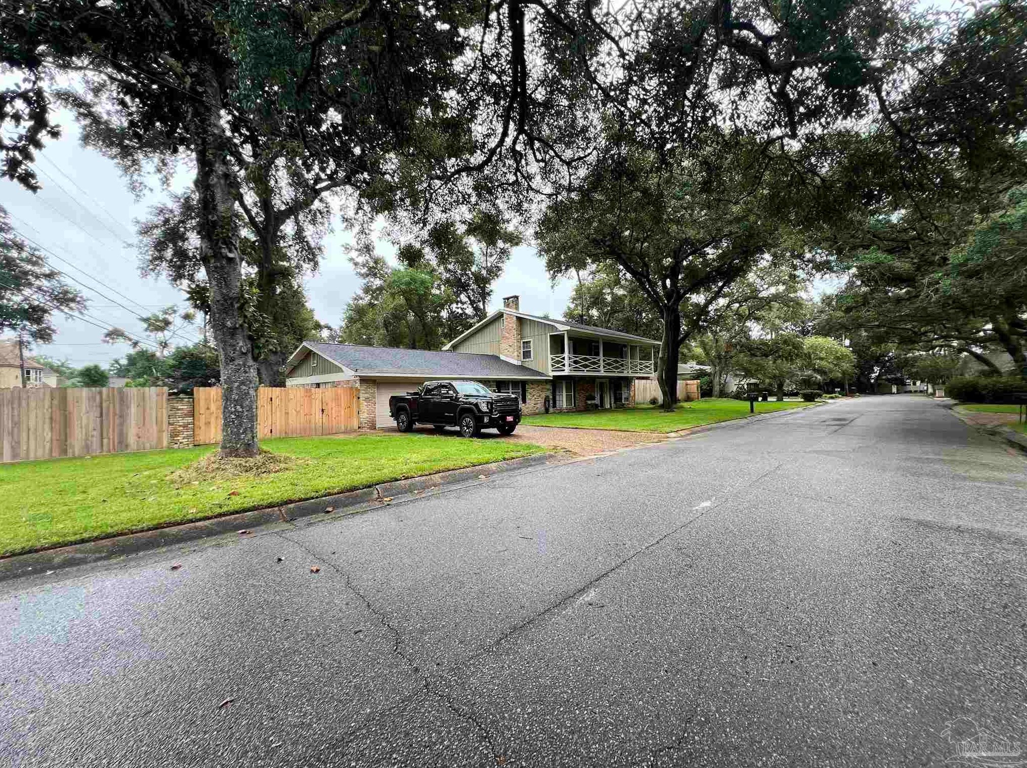 101 Seamarge Cir, Pensacola, FL 32507