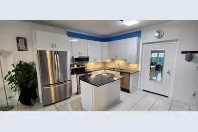 825 Bayshore Dr #1203, Pensacola, FL 32507 - Photo 2