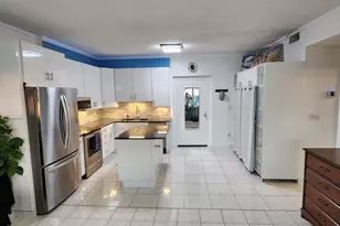 825 Bayshore Dr, Pensacola, FL 32507 - Photo 4