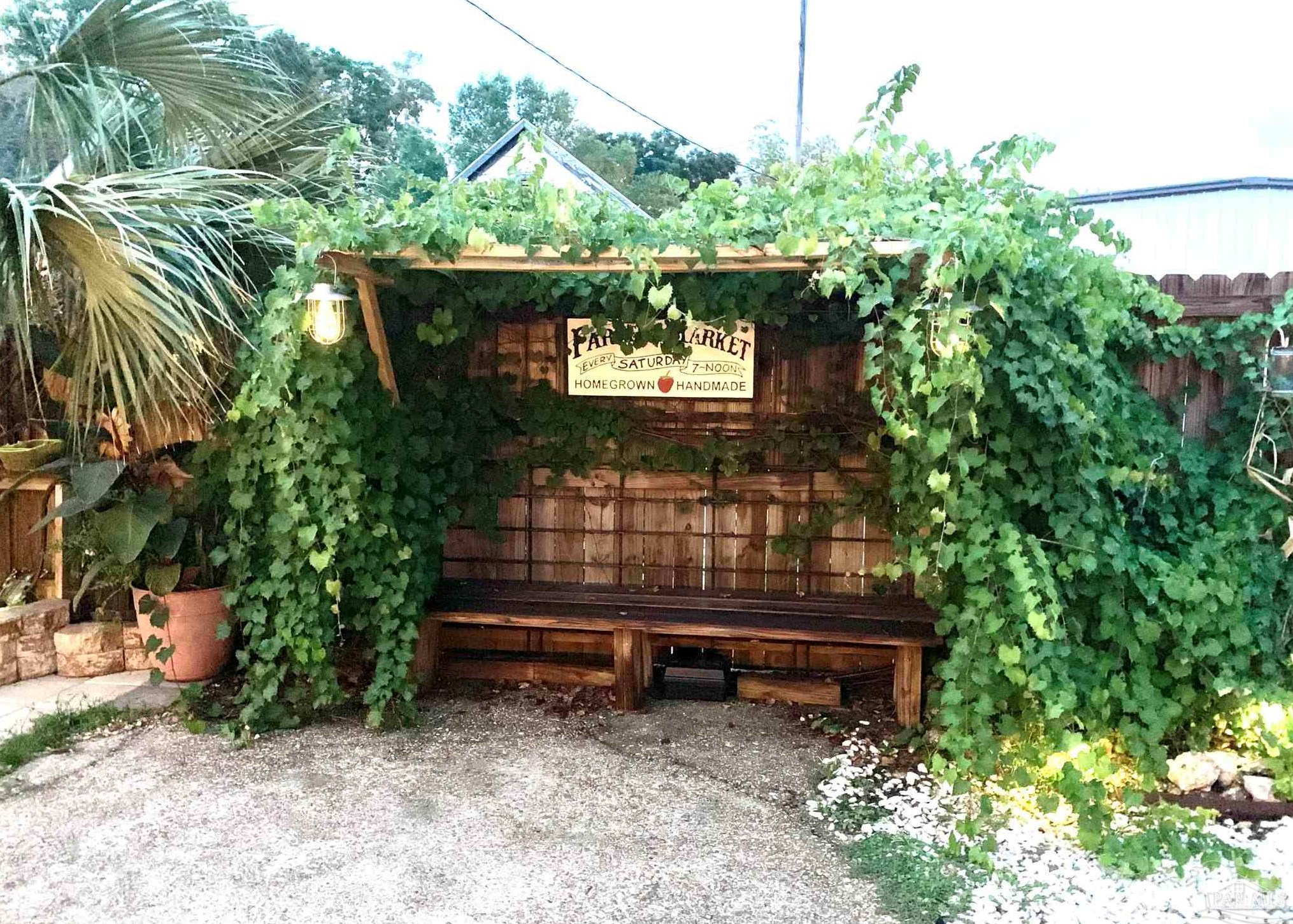 923 N Davis Hwy, Pensacola, FL 32501
