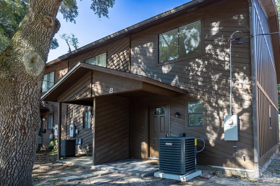 2028 Americus Ave #8, Pensacola, FL 32507